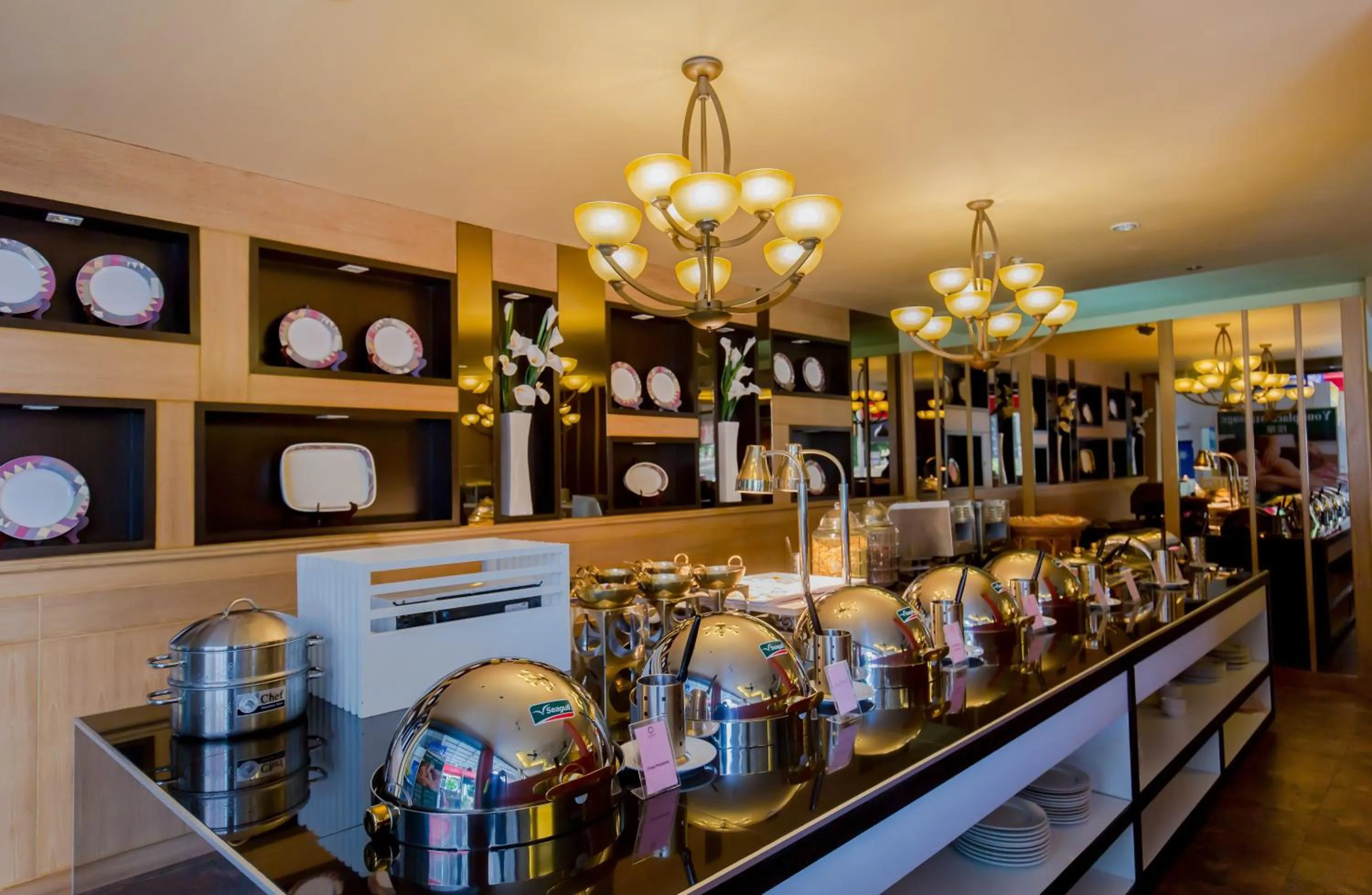 Restaurant/places to eat in Aspery Hotel