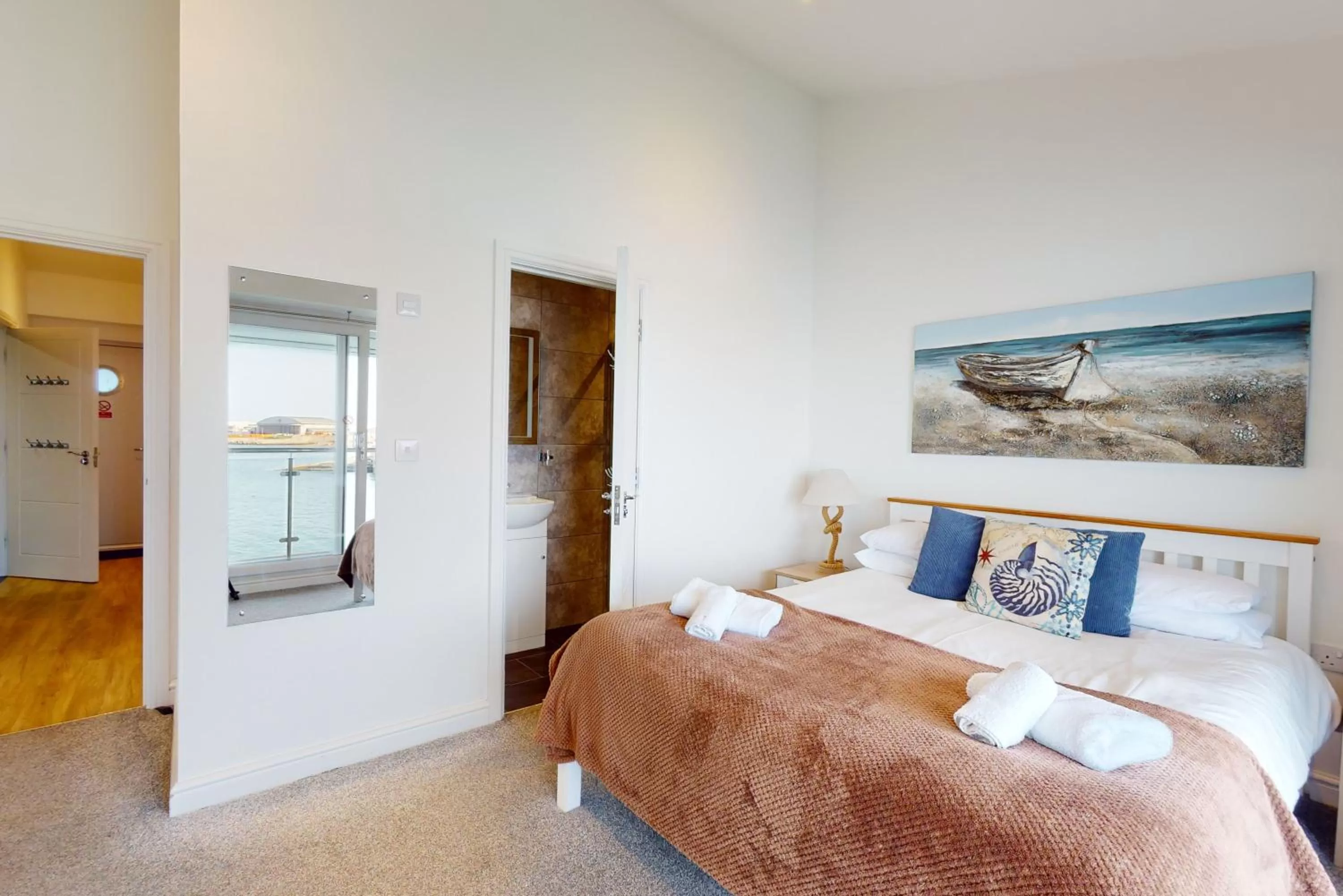 Bedroom, Bed in Crabbers' Wharf