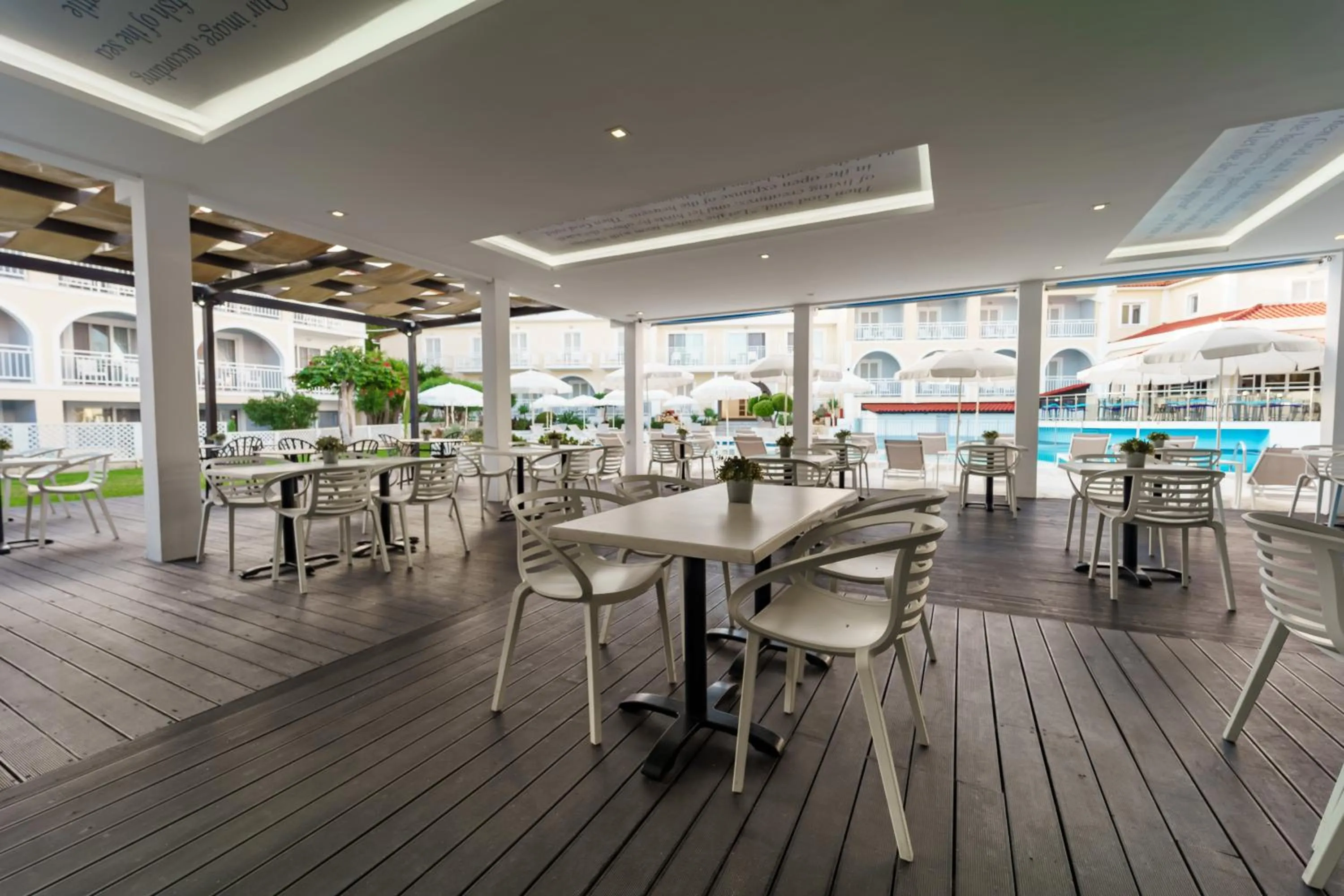 Lounge or bar in Diana Palace Hotel Zakynthos