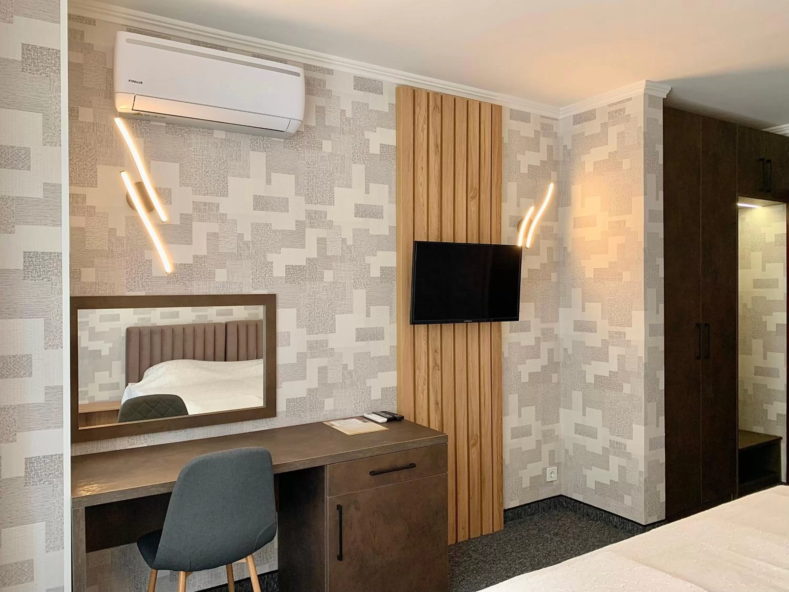 Photo of the whole room, TV/Entertainment Center in Hotel Trayana