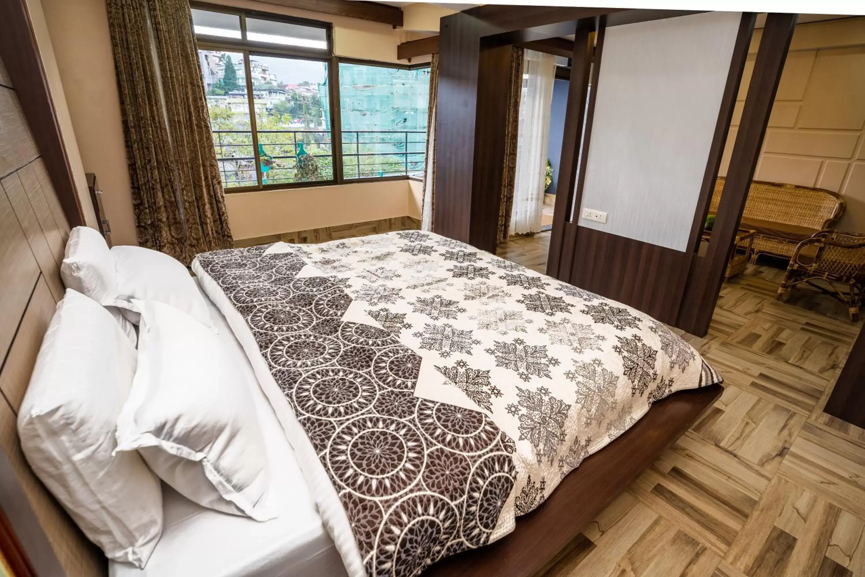 King Room with Balcony in East Land Bed & Breakfast King Room with Balcony in East Land Bed & Breakfast