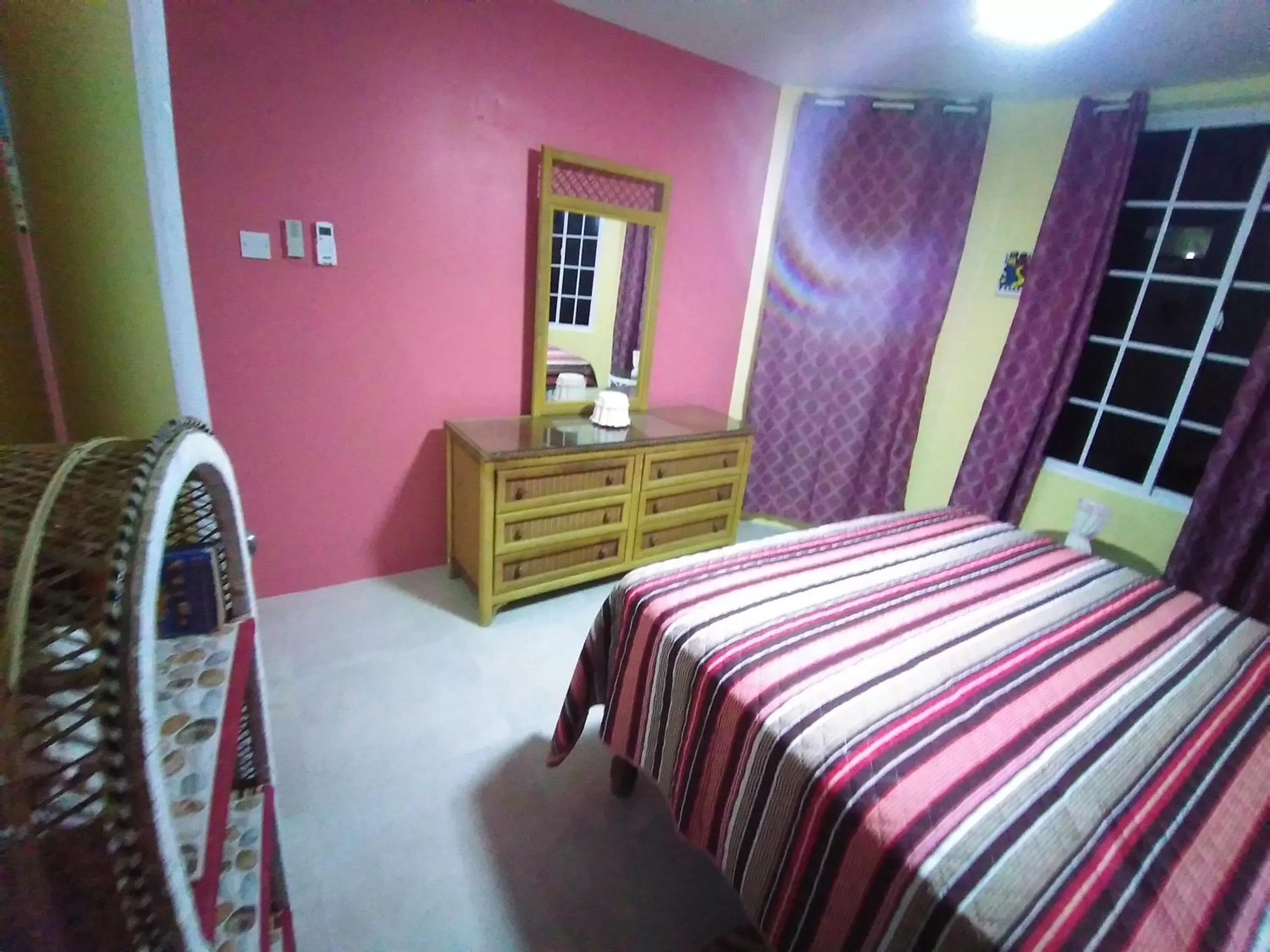 Bedroom, Bed in Seacastles by the beach/pool