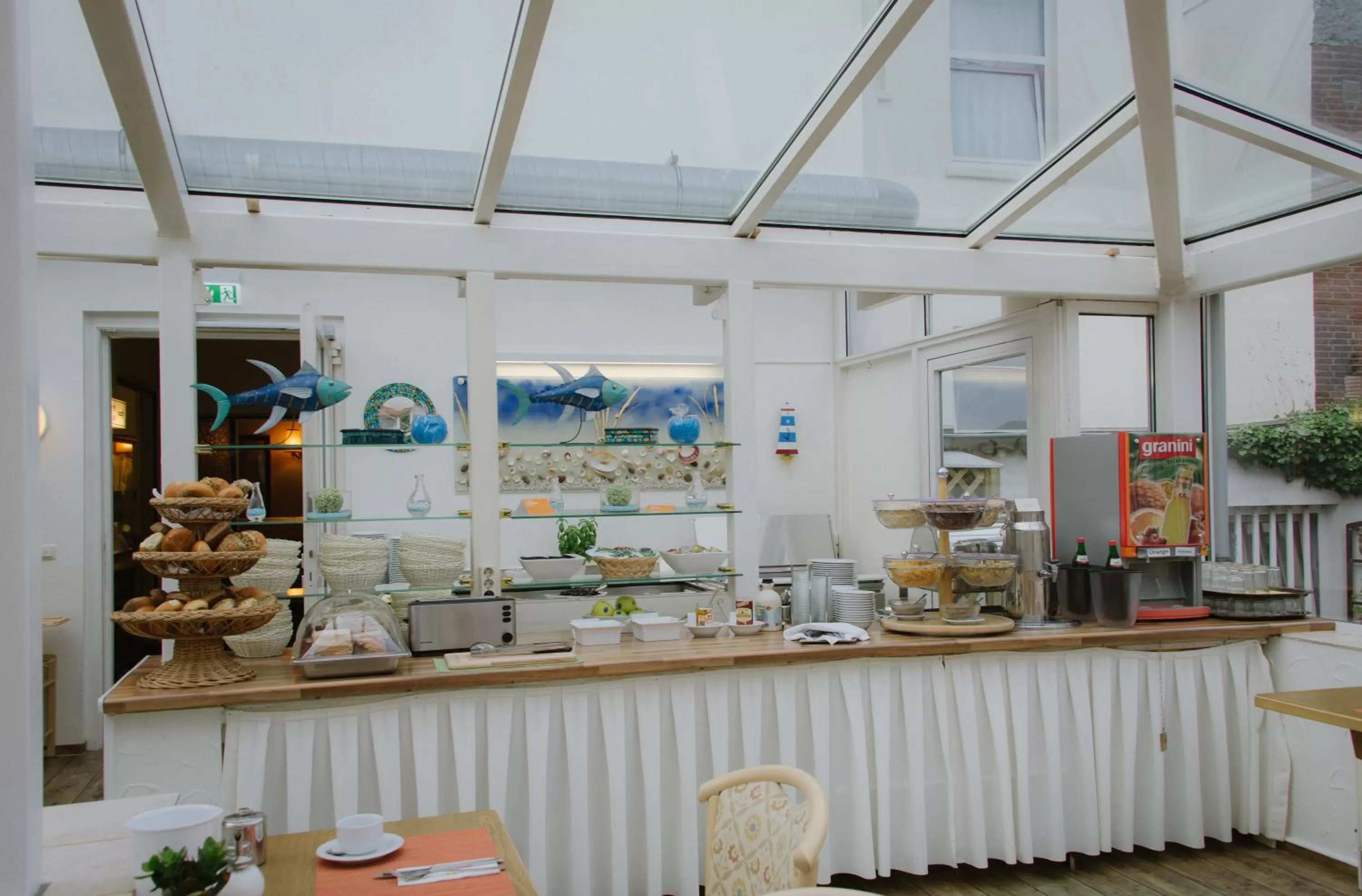 Buffet breakfast in Hotel Deutscher Kaiser