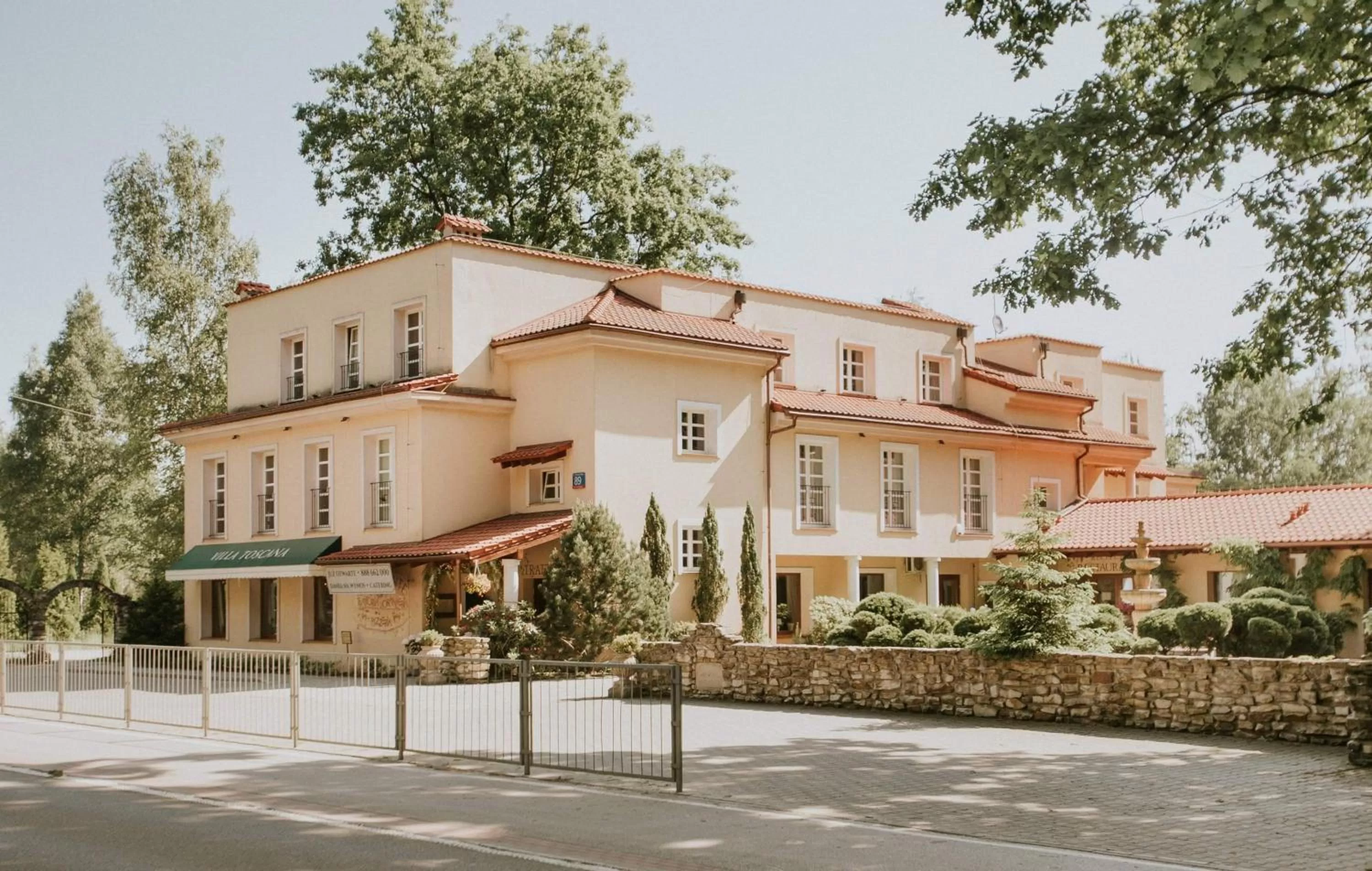 Property Building in Villa Toscana Warszawa