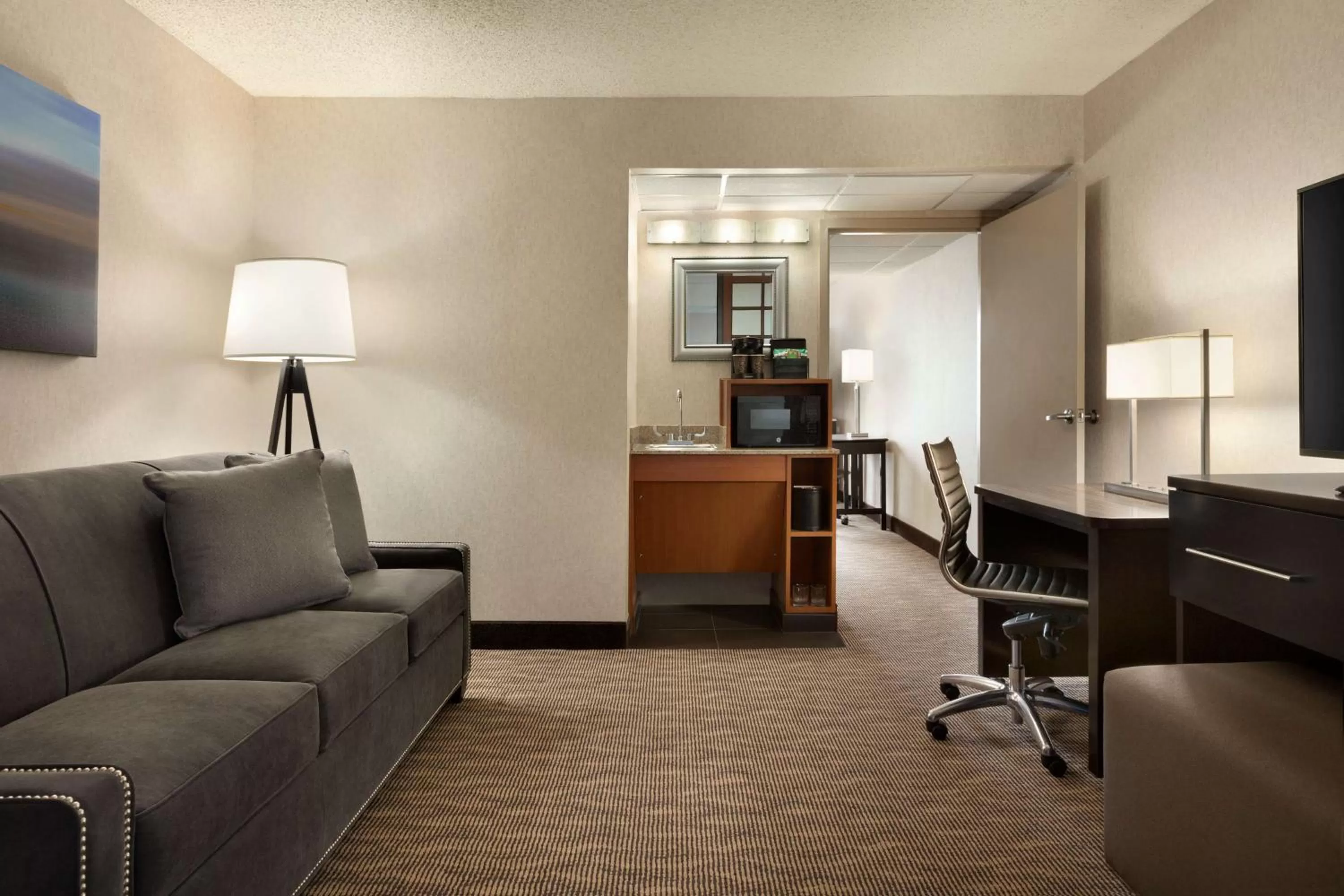 Bedroom in Embassy Suites by Hilton Oklahoma City Will Rogers Airport