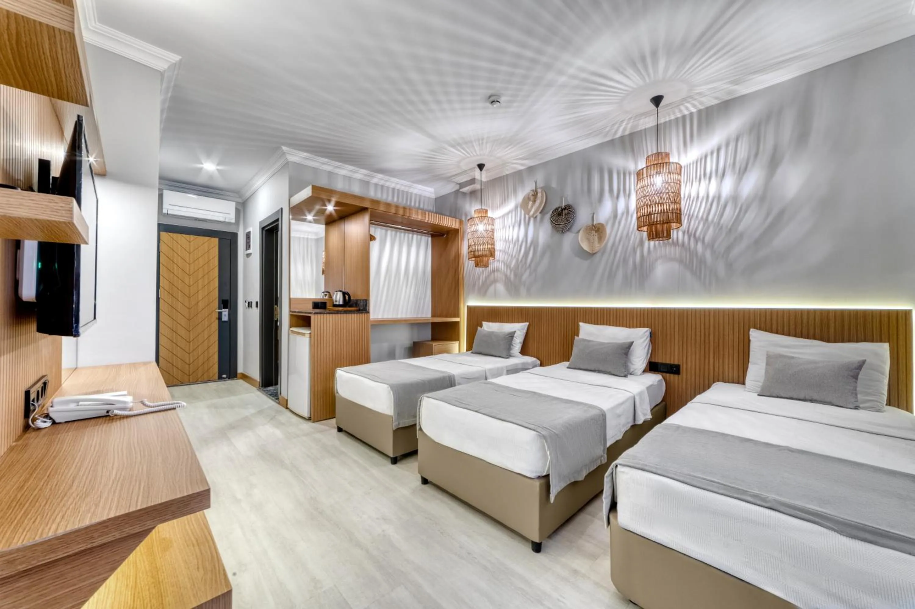 Photo of the whole room, Bed in Hildegard Hotel