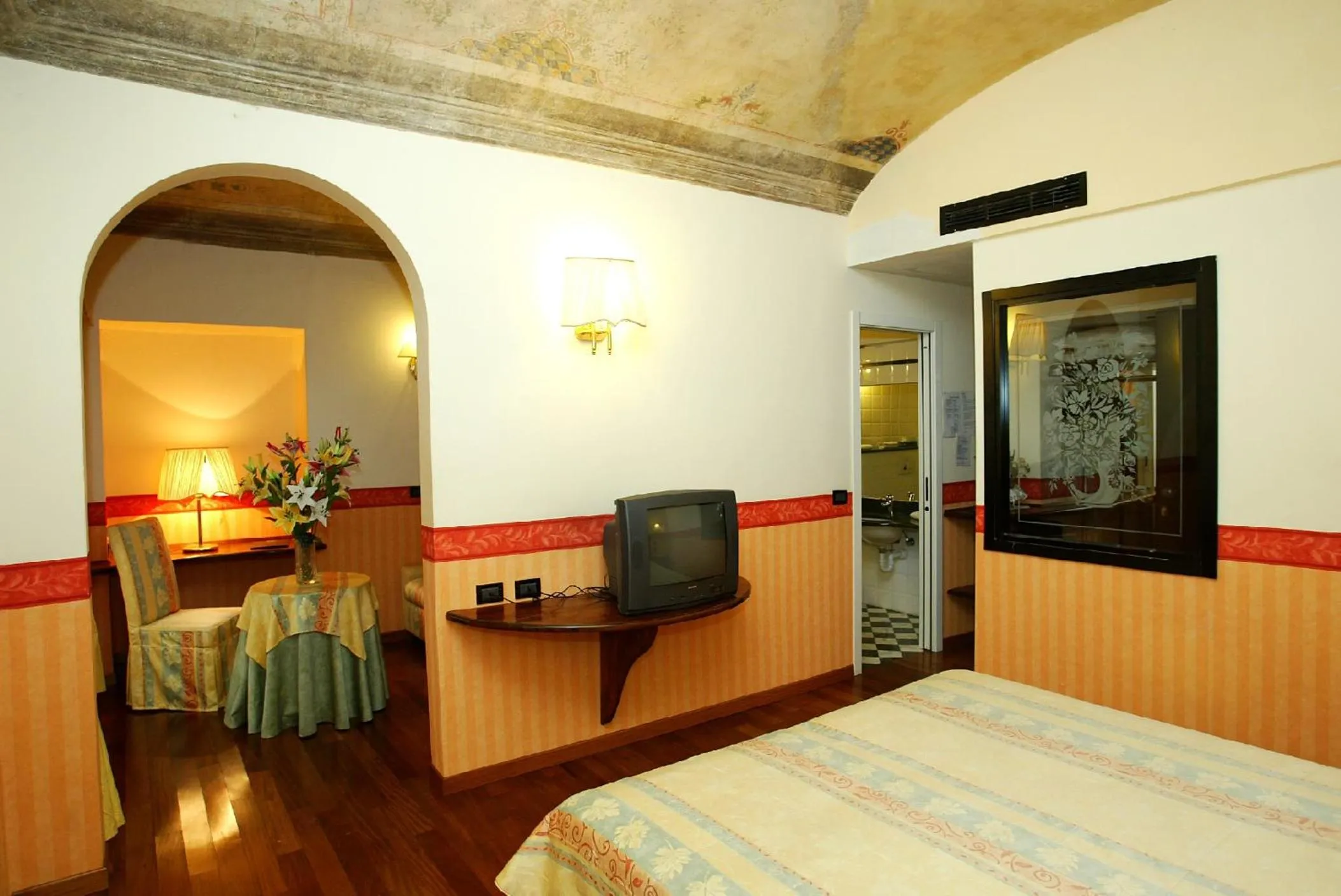 Bed in Hotel Due Mondi