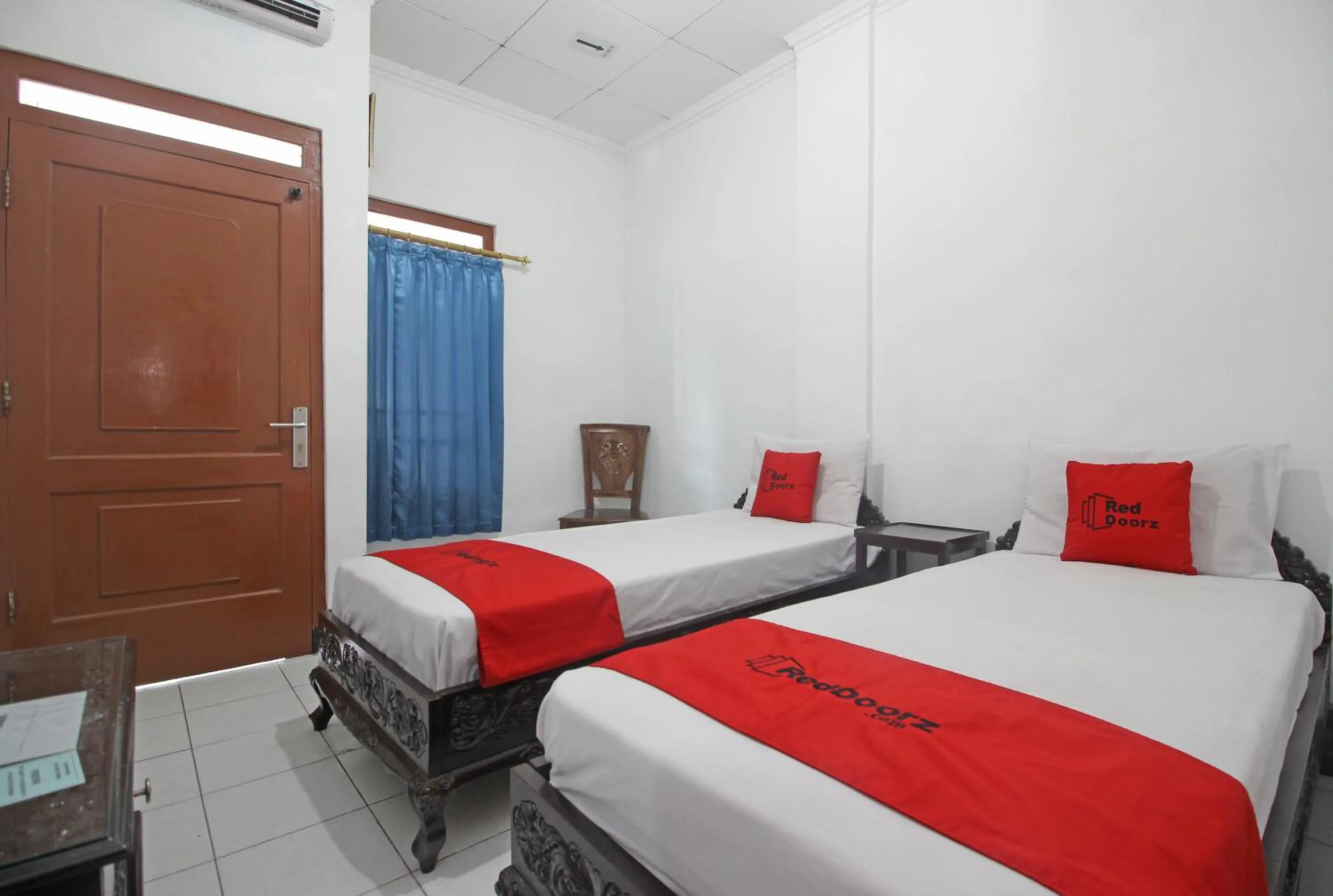 Bedroom, Bed in RedDoorz Plus @ Taman Siswa 3