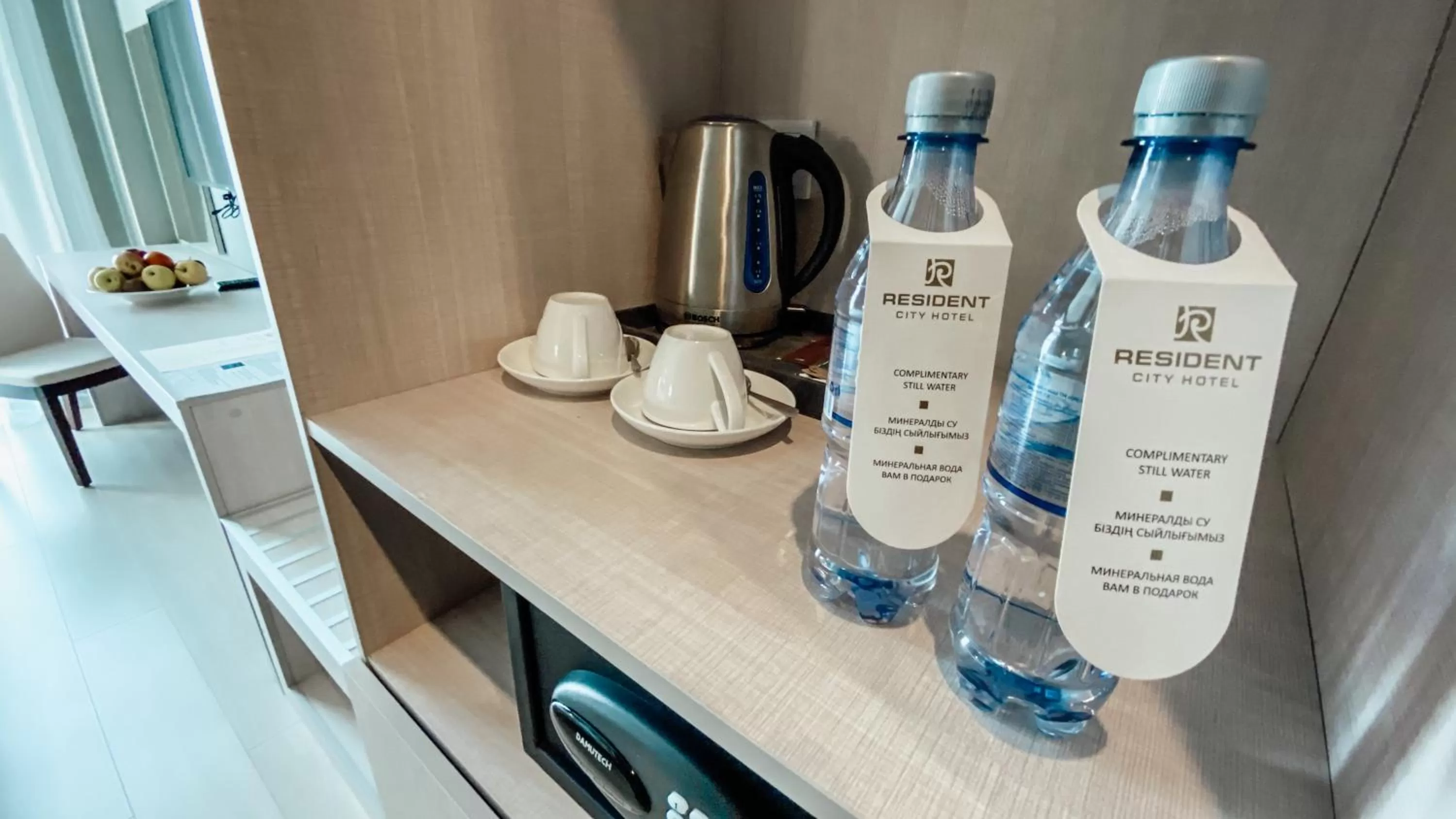 Coffee/tea facilities in Resident City Hotel