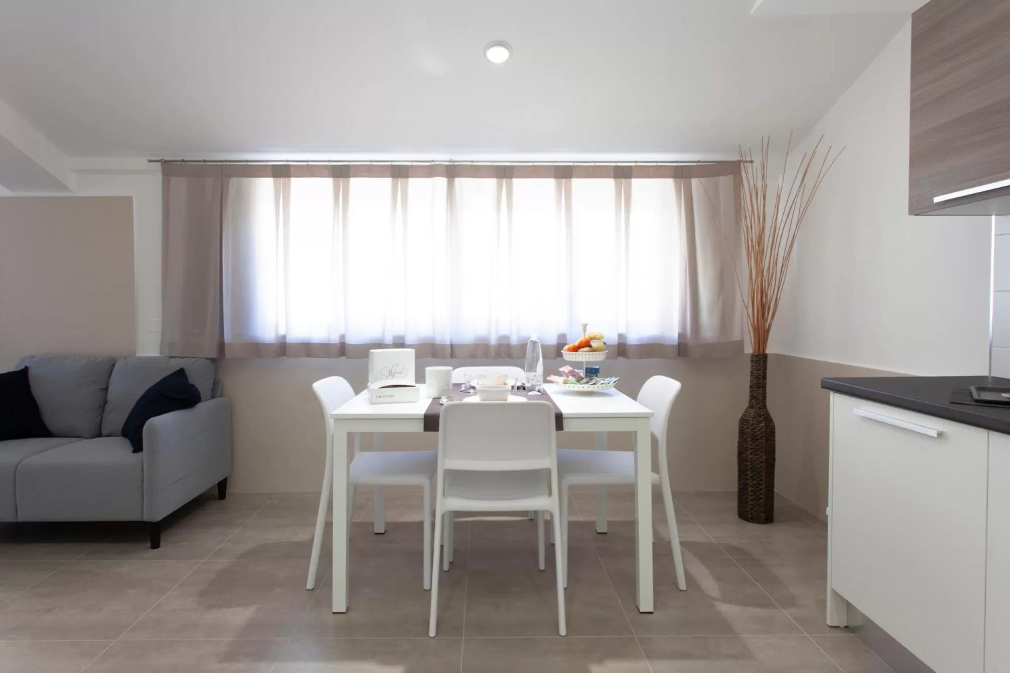 Dining Area in Bed & Bike