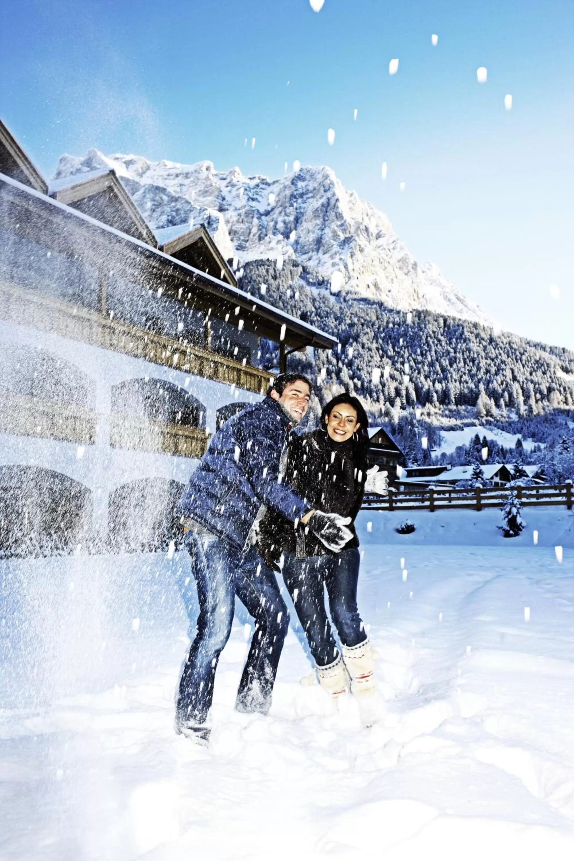 Garden, Winter in Hotel Alpen Residence