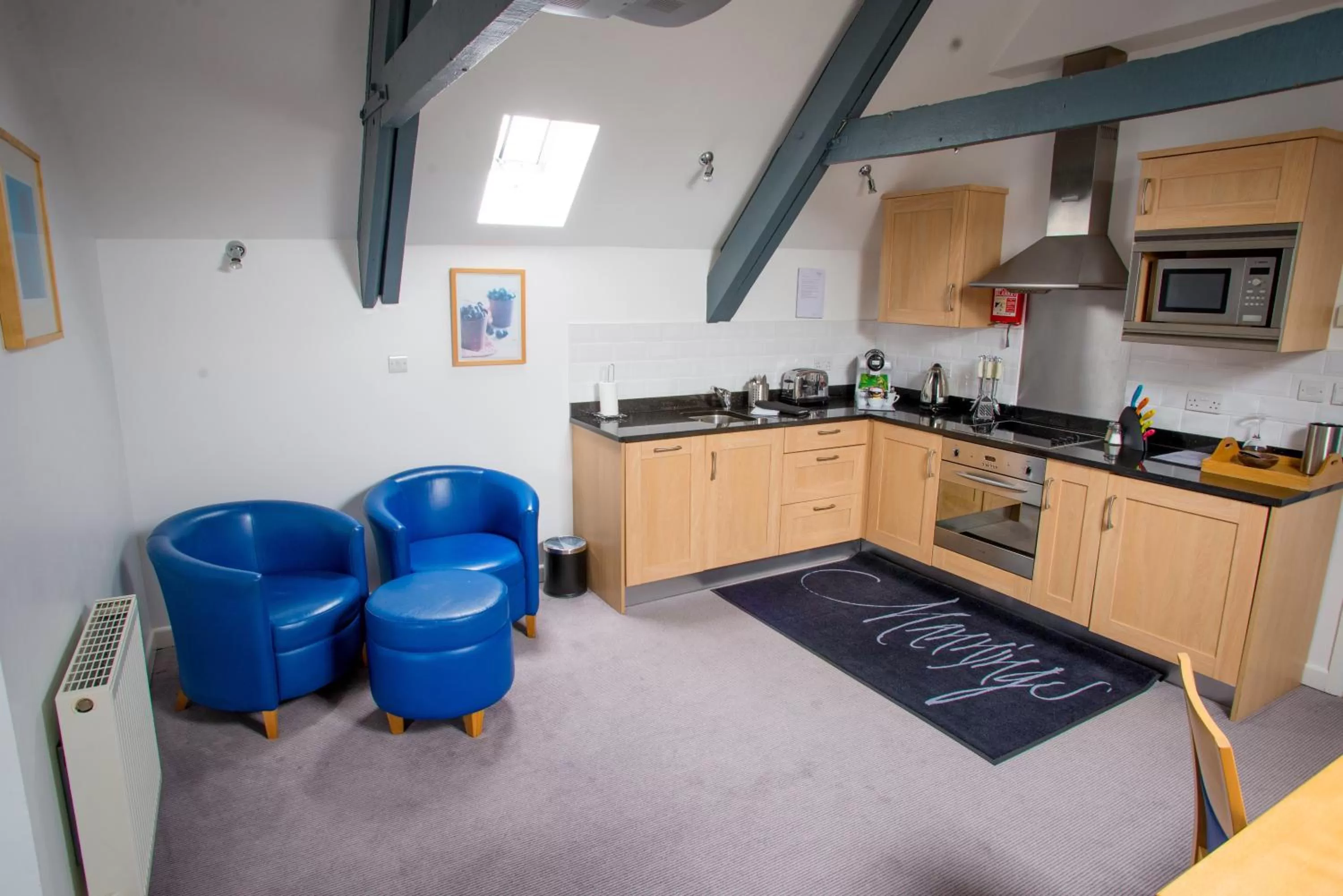 Kitchen or kitchenette in Mannings Hotel