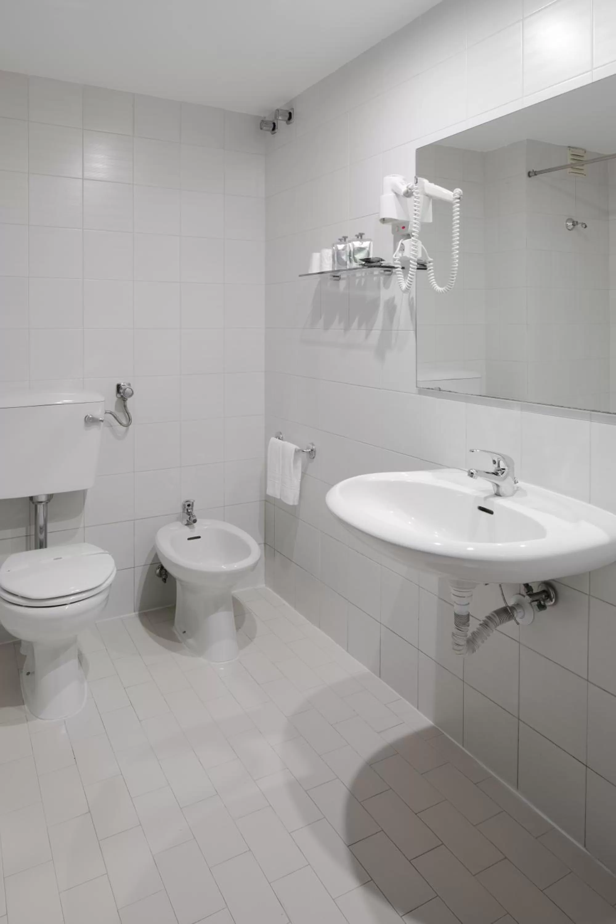 Toilet in Hotel Lara