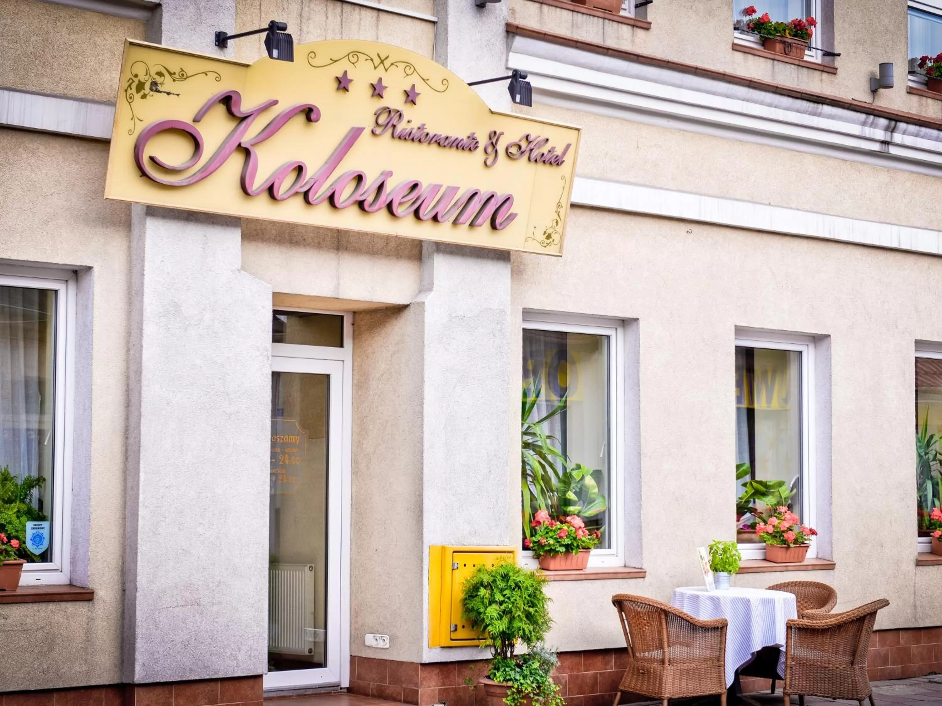 Facade/entrance in Hotel Koloseum