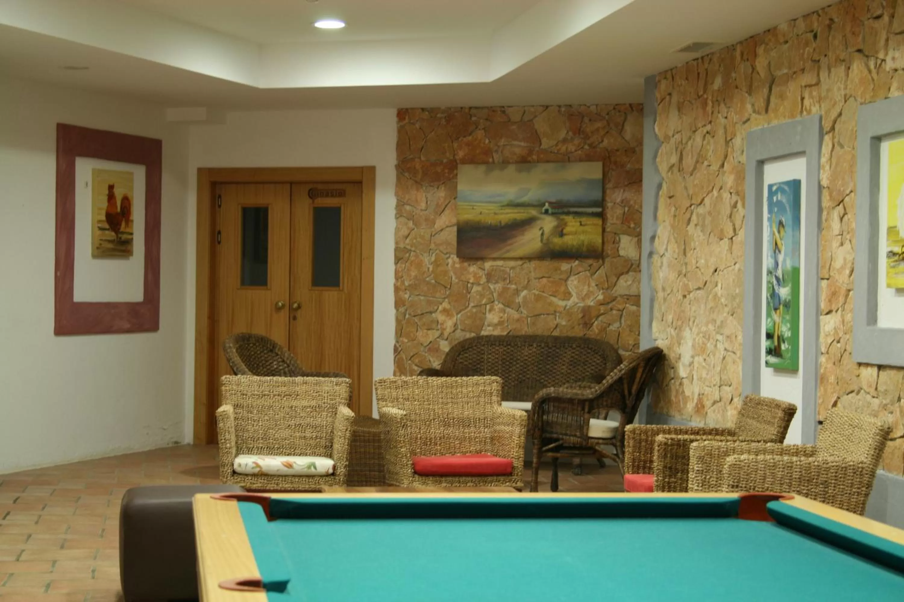 Billiard in Quinta dos Poetas Nature Hotel & Apartments