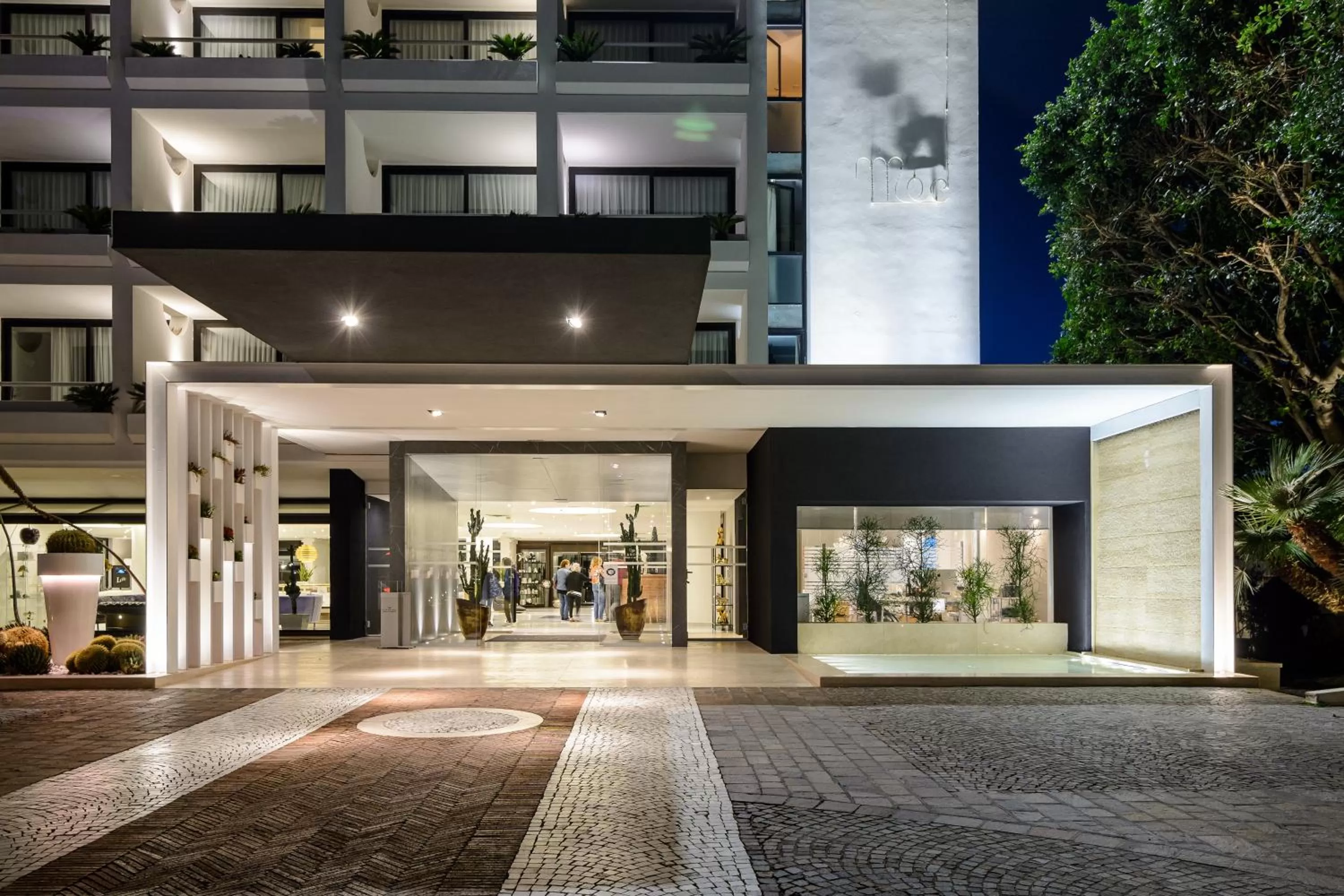 Facade/entrance in Mec Paestum Hotel