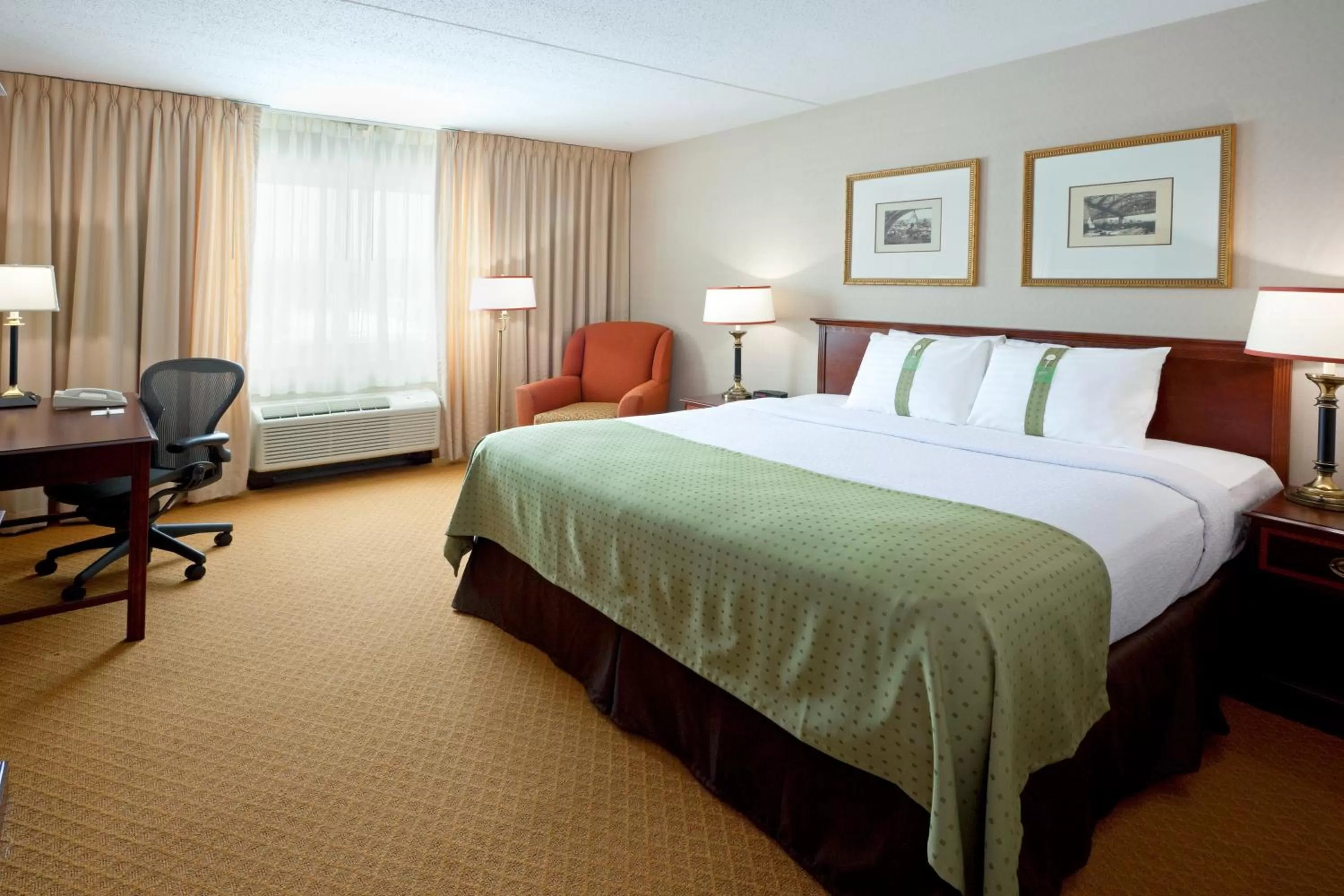 Bed in Holiday Inn Budd Lake - Rockaway Area by IHG