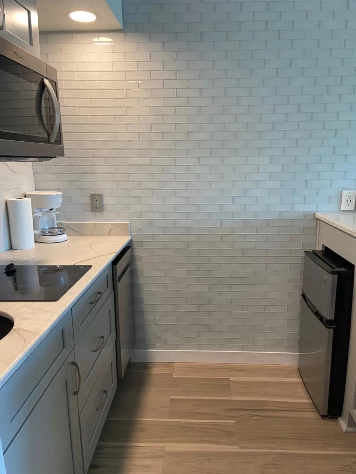 Coffee/tea facilities in The Galveston Victorian Condo