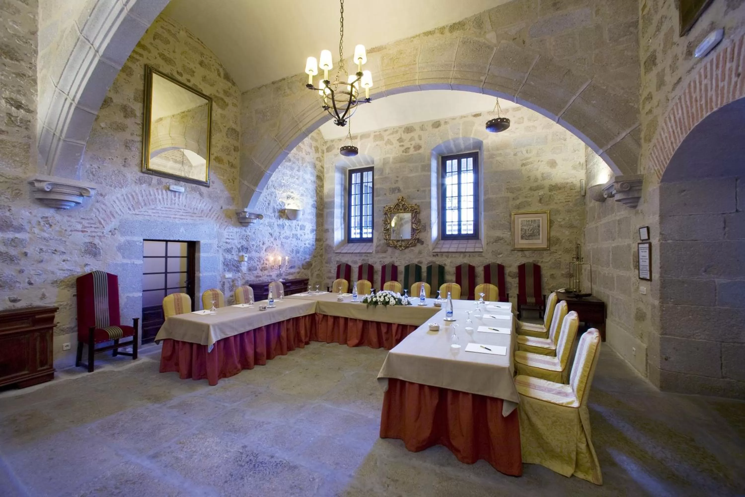 Business facilities in Parador de Plasencia