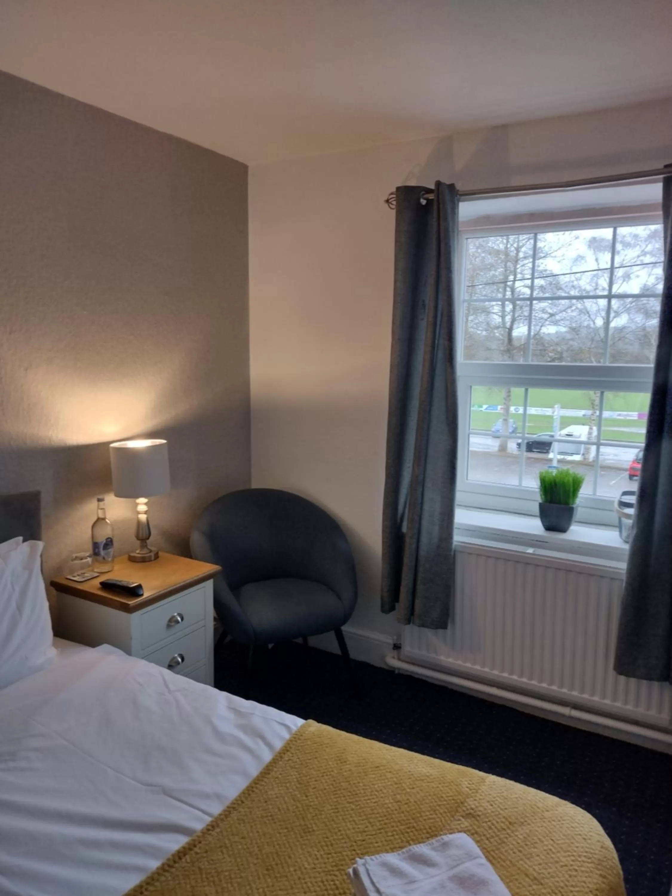 Bed in The Crown Inn Keynsham