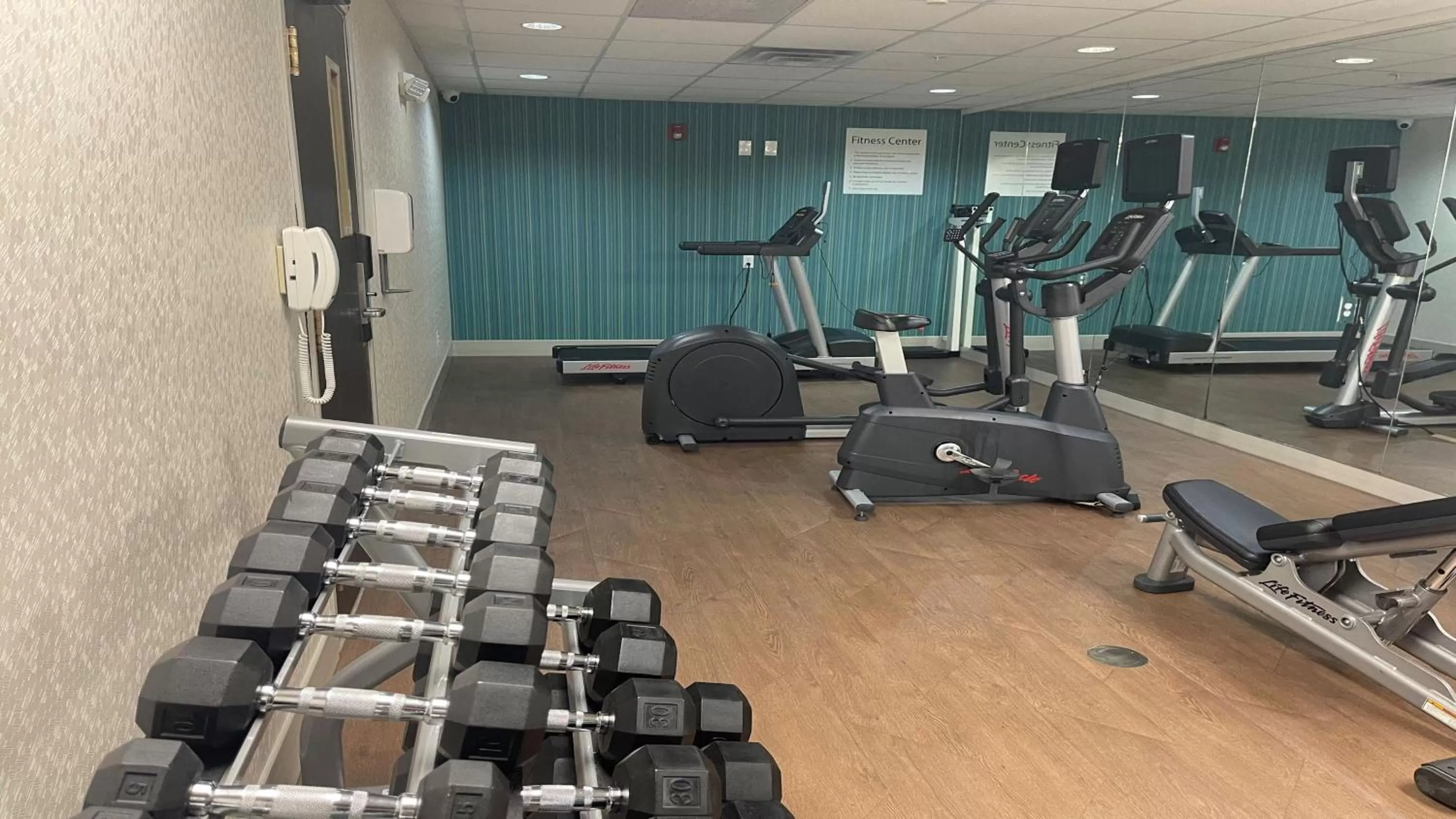 Fitness centre/facilities in Holiday Inn Express & Suites Ashtabula-Geneva by IHG