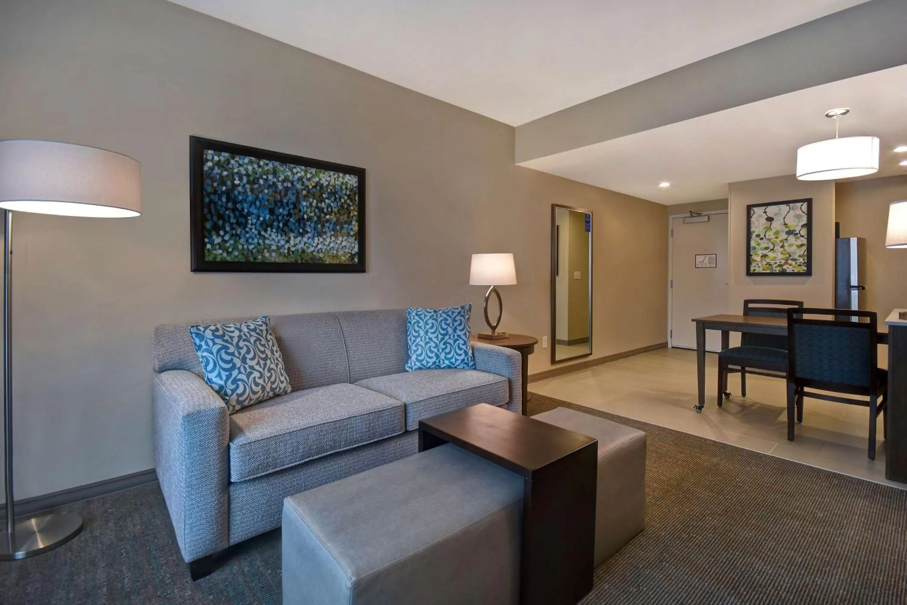 Living room in Homewood Suites By Hilton Orlando Flamingo Crossings, Fl