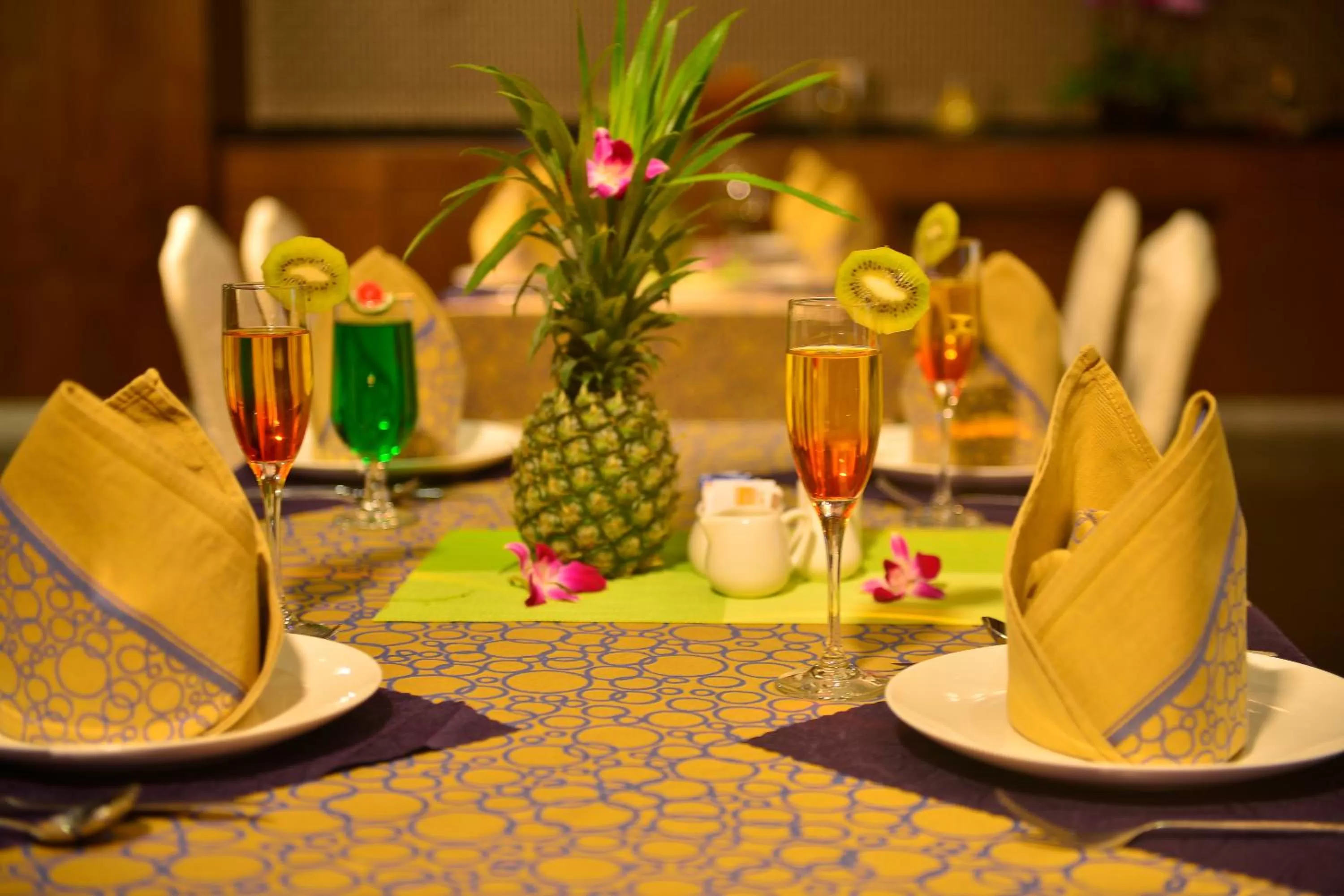 Restaurant/places to eat in Barry Boutique Hotel Sanya