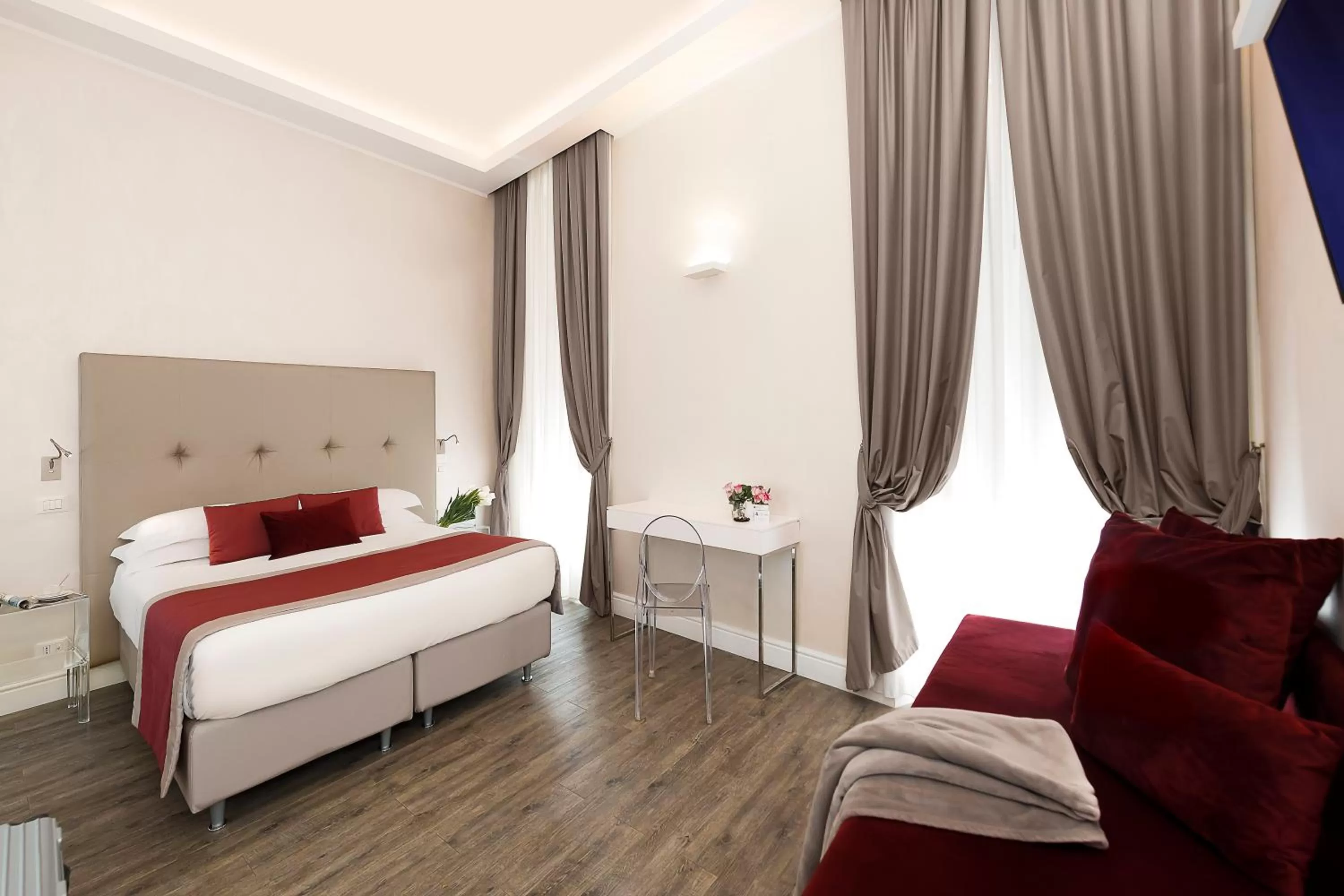 Bedroom, Bed in Hotel Navona