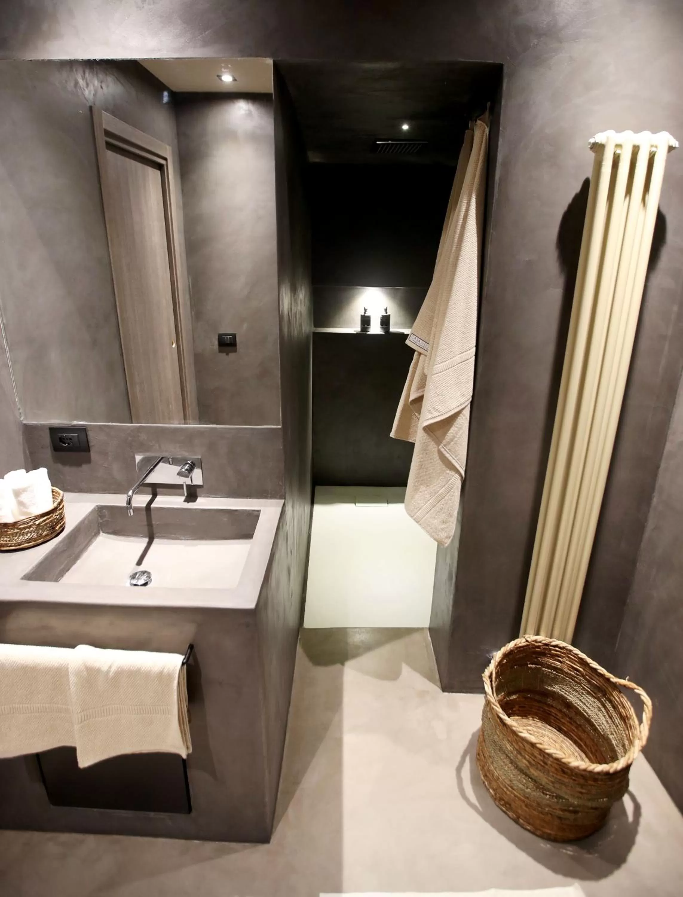 Bathroom in Casa Nostra Luxury Suites & Spa