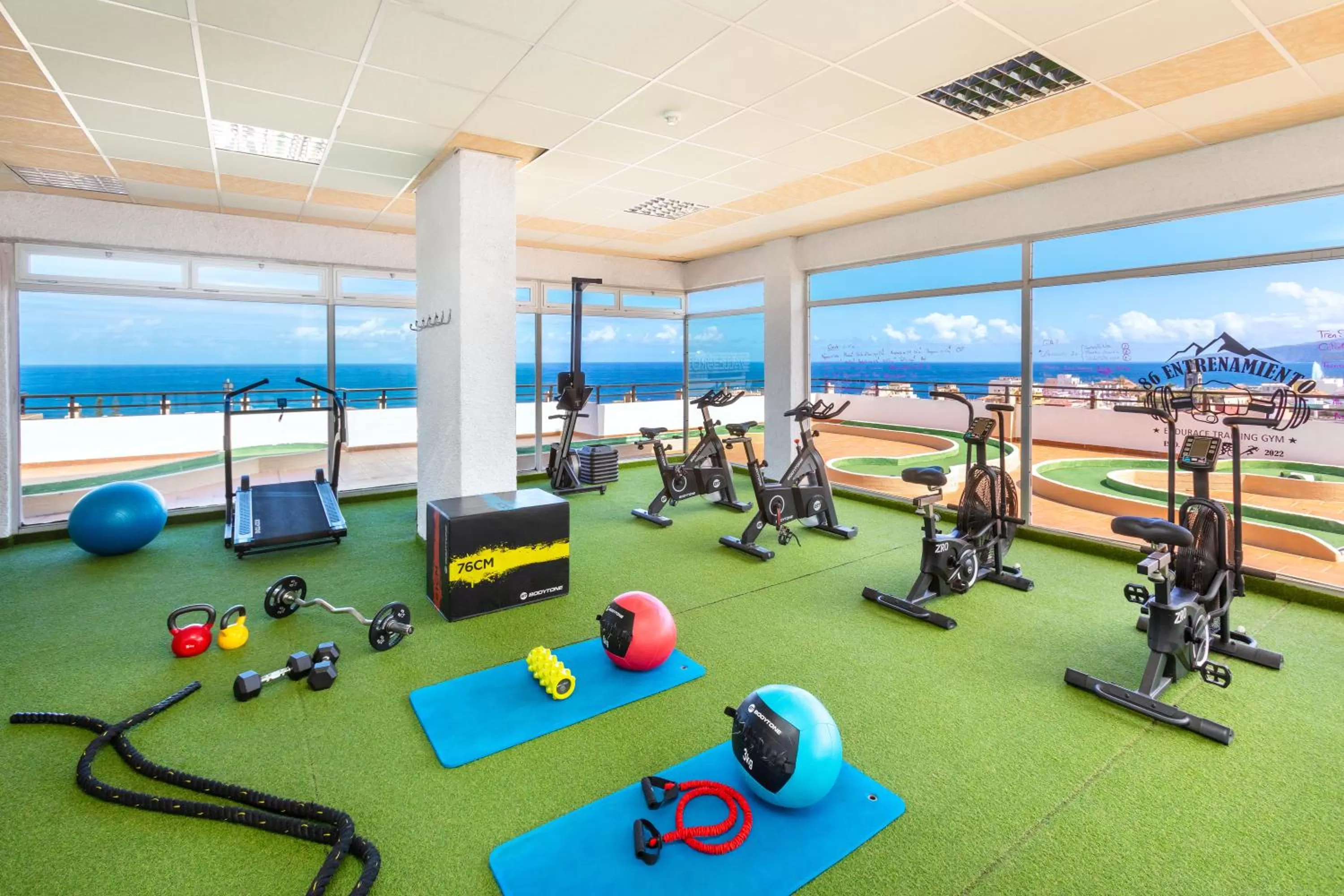 Fitness centre/facilities in HC Hotel Magec