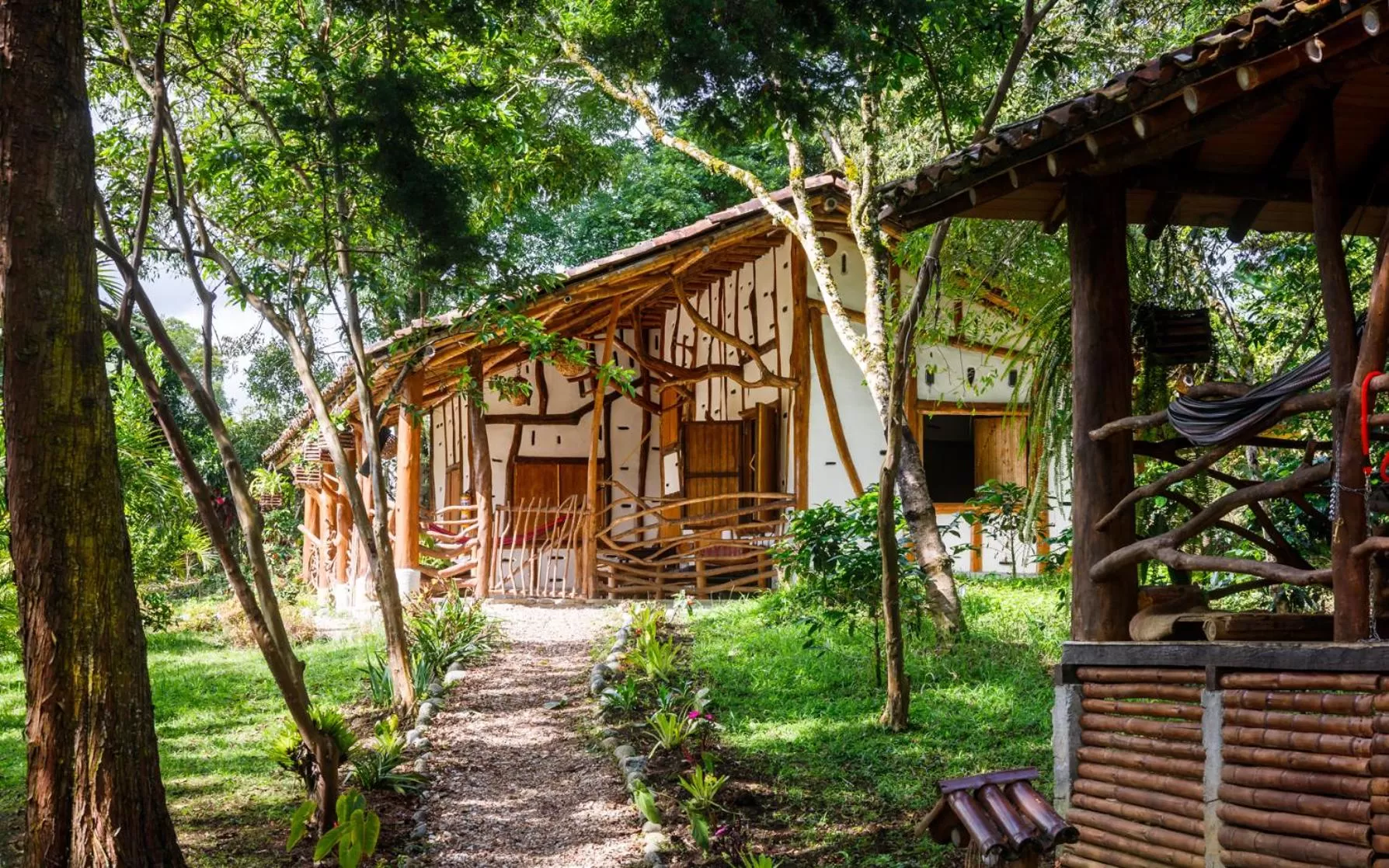 Garden view, Property Building in Hotel La Casa de Francois