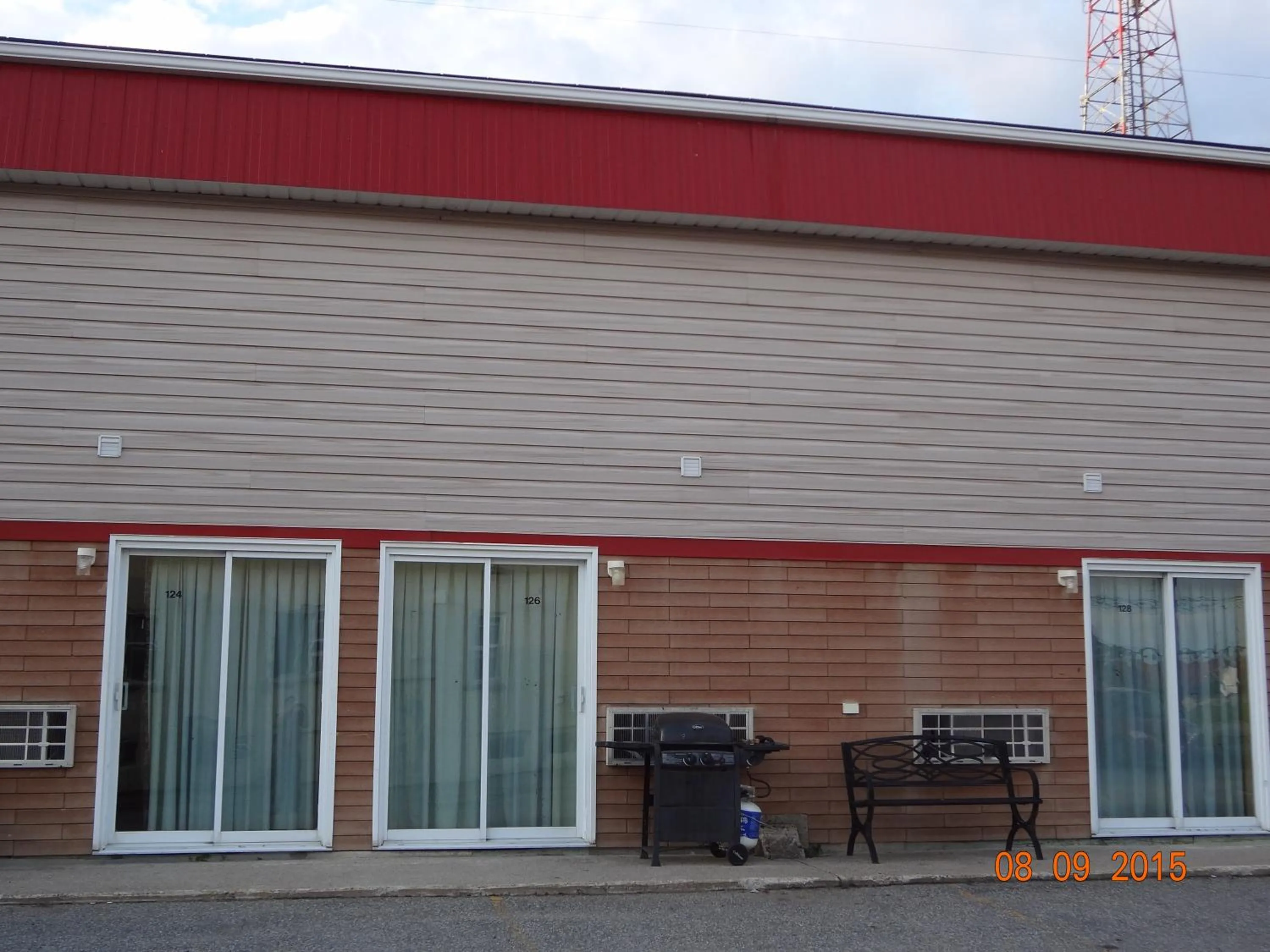 BBQ facilities in Canadas Best Value Inn Kapuskasing