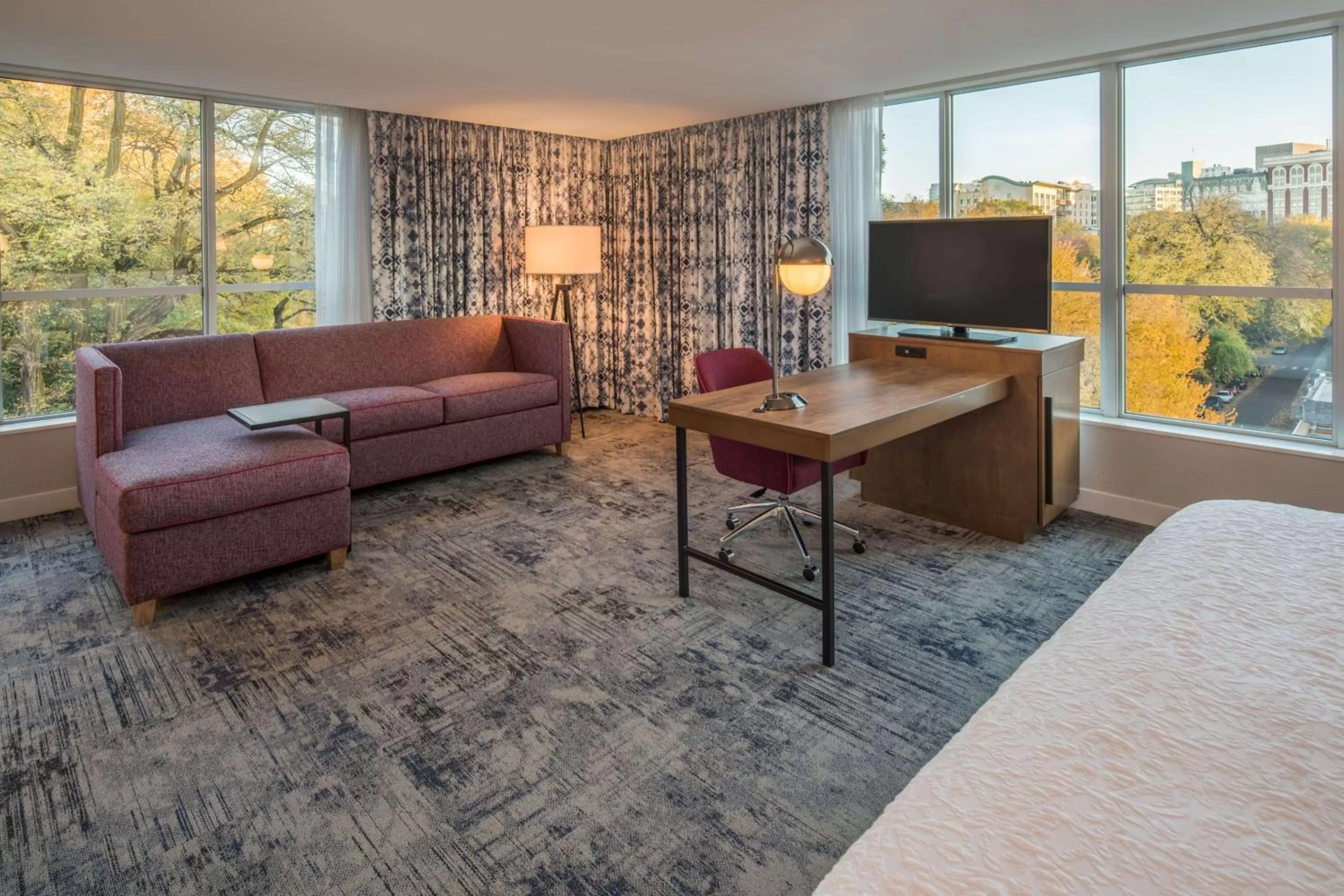 Bedroom in Hampton Inn And Suites By Hilton Portland-Pearl District