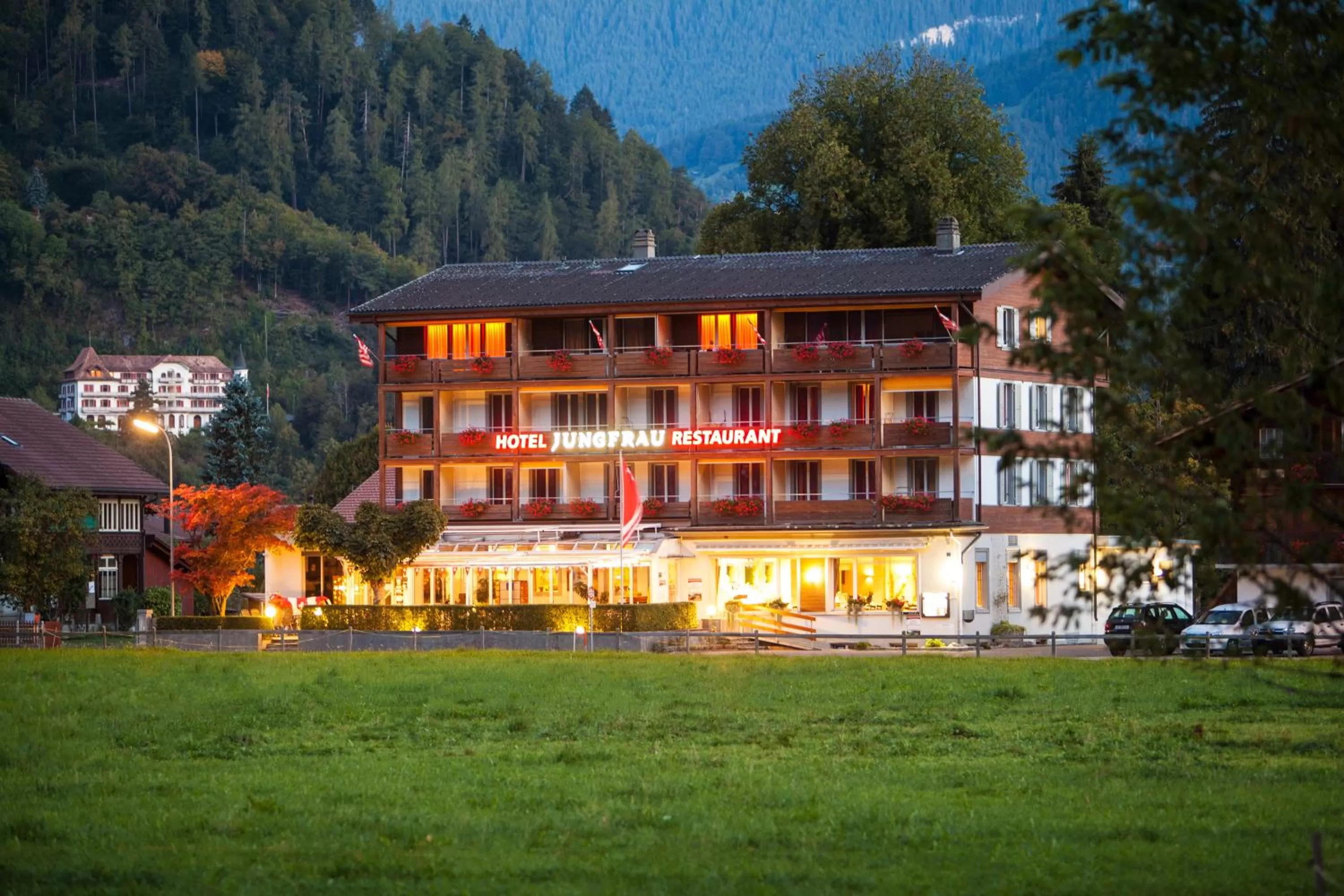 Facade/entrance in Jungfrau Hotel