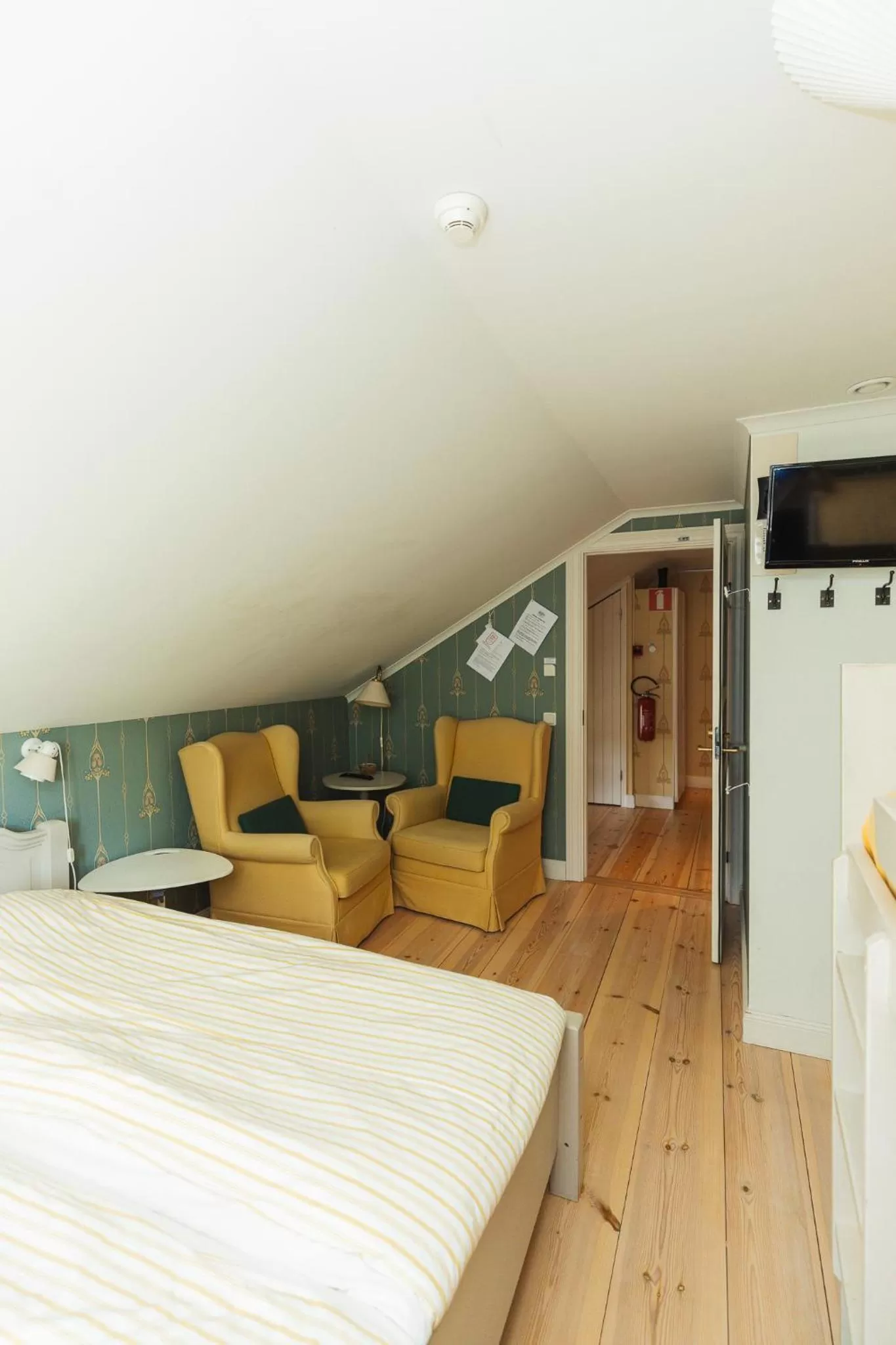 Property building, Seating Area in Bäcks Bed & Breakfast