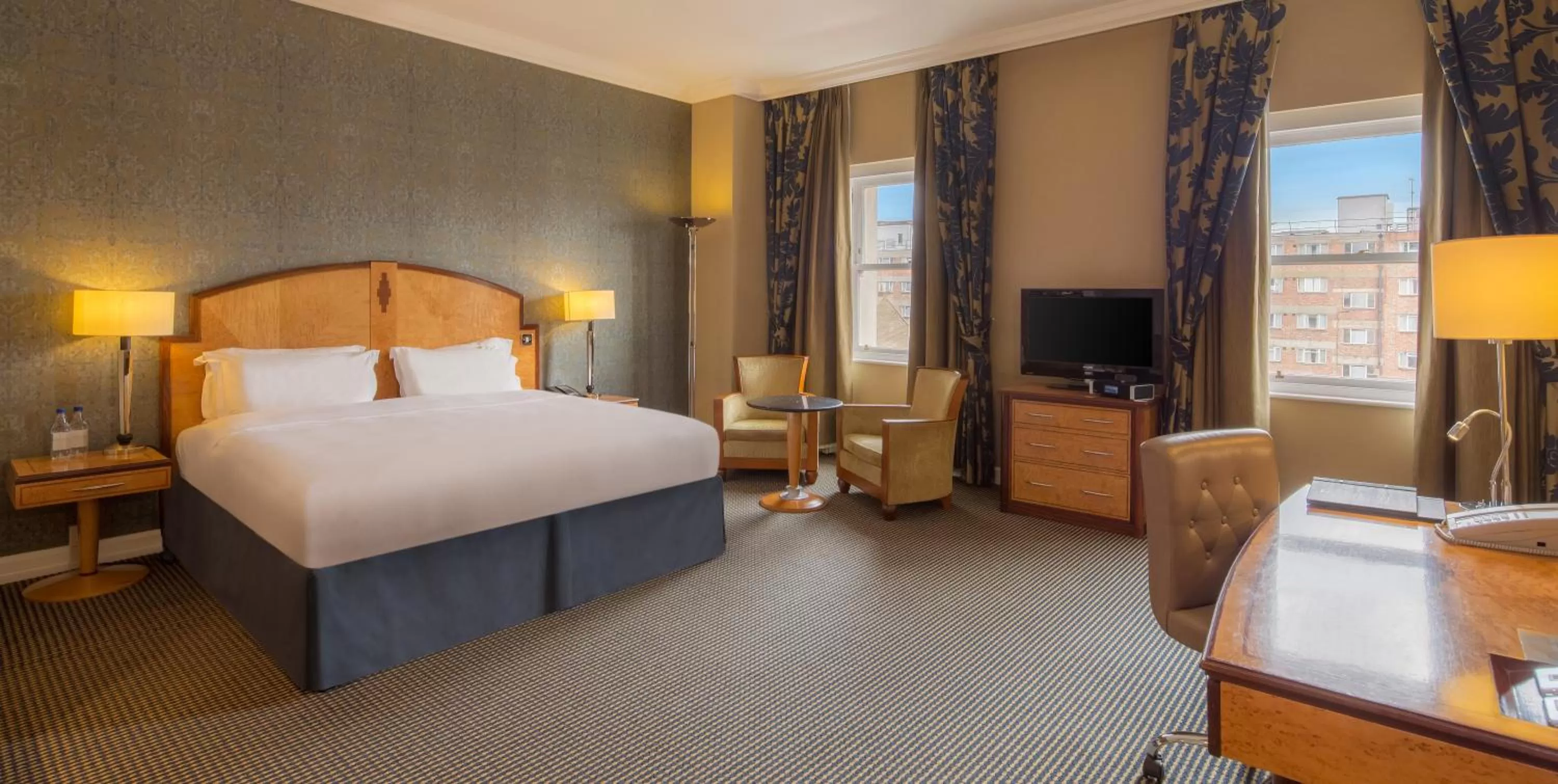 Bedroom, Bed in Hilton London Paddington