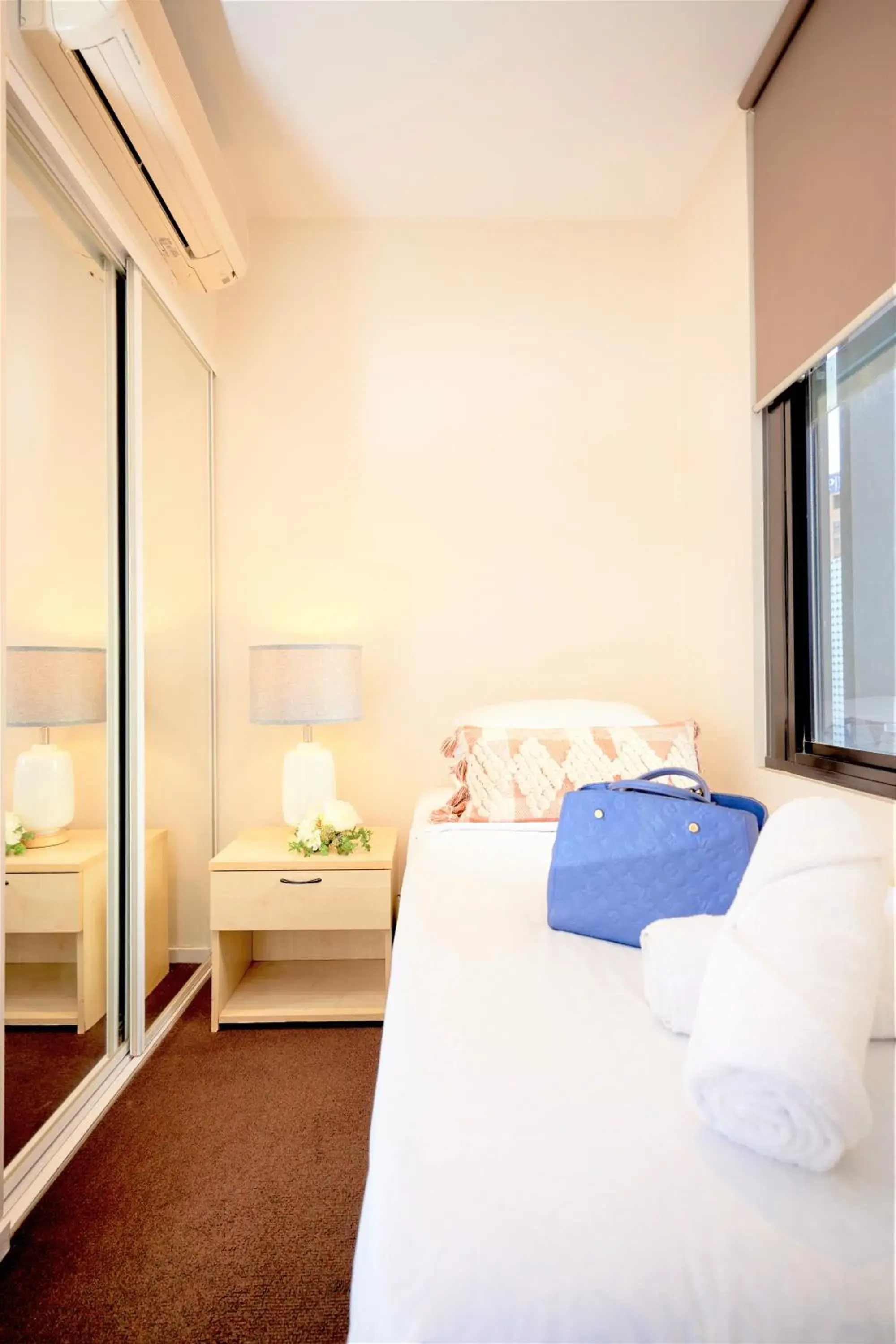 Two Single Bedroom Apartment in Arrow on Swanston Two Single Bedroom Apartment in Arrow on Swanston