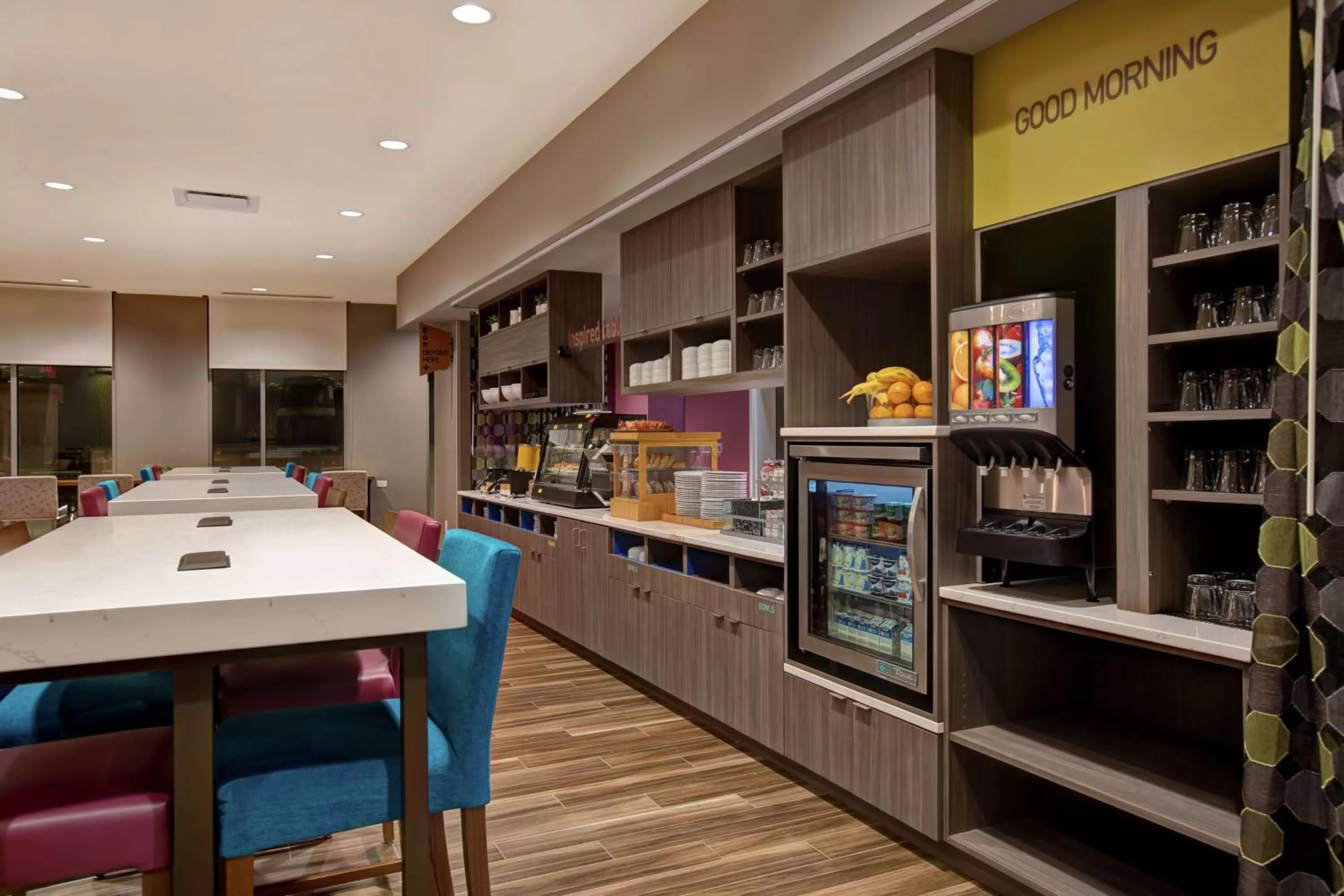 Breakfast in Home2 Suites By Hilton Charlotte Uptown