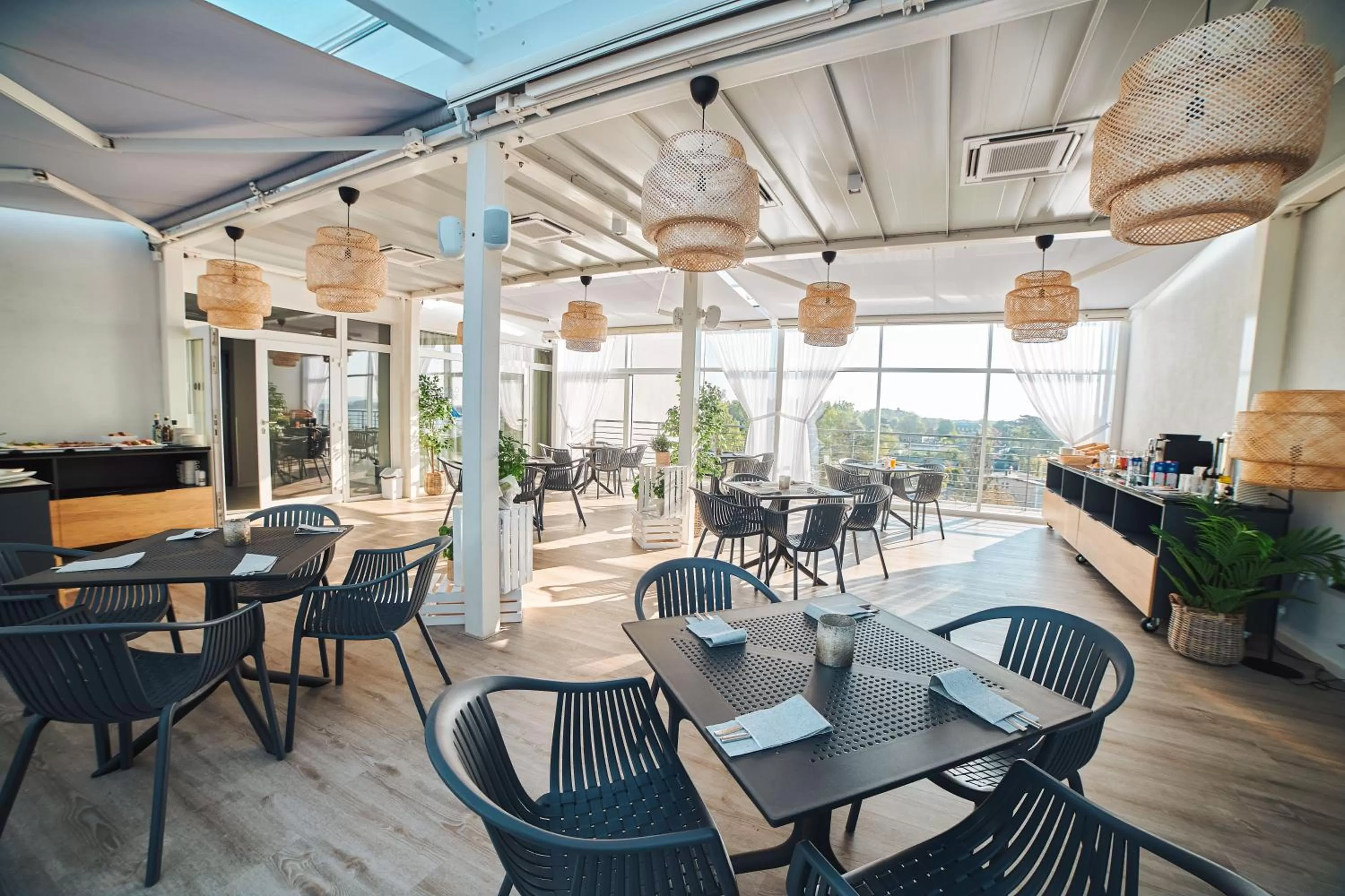 Restaurant/places to eat in Molo Park Mielno