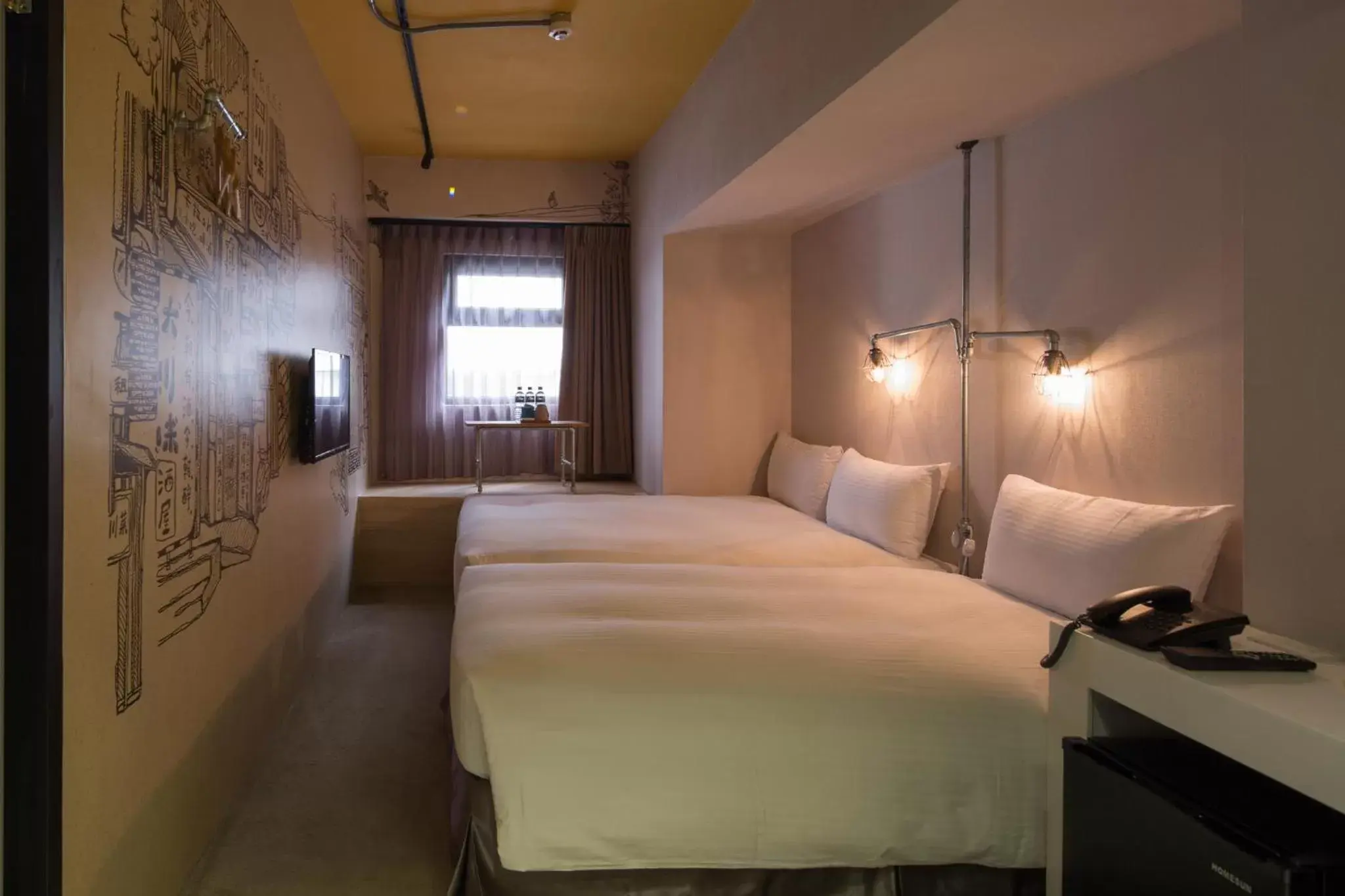 Family triple room in Cho Hotel Family triple room in Cho Hotel