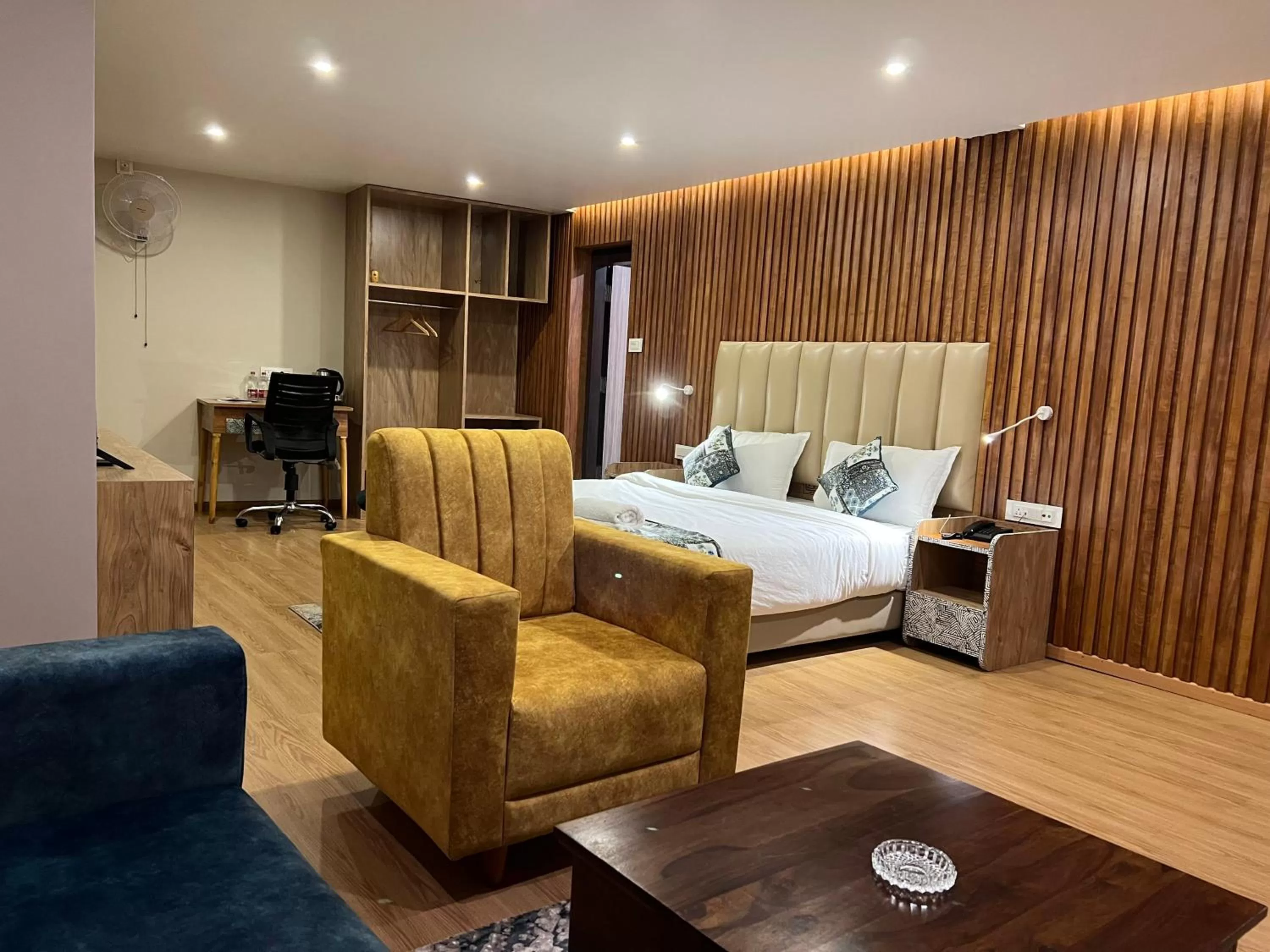 Photo of the whole room in The Phoenix Residency