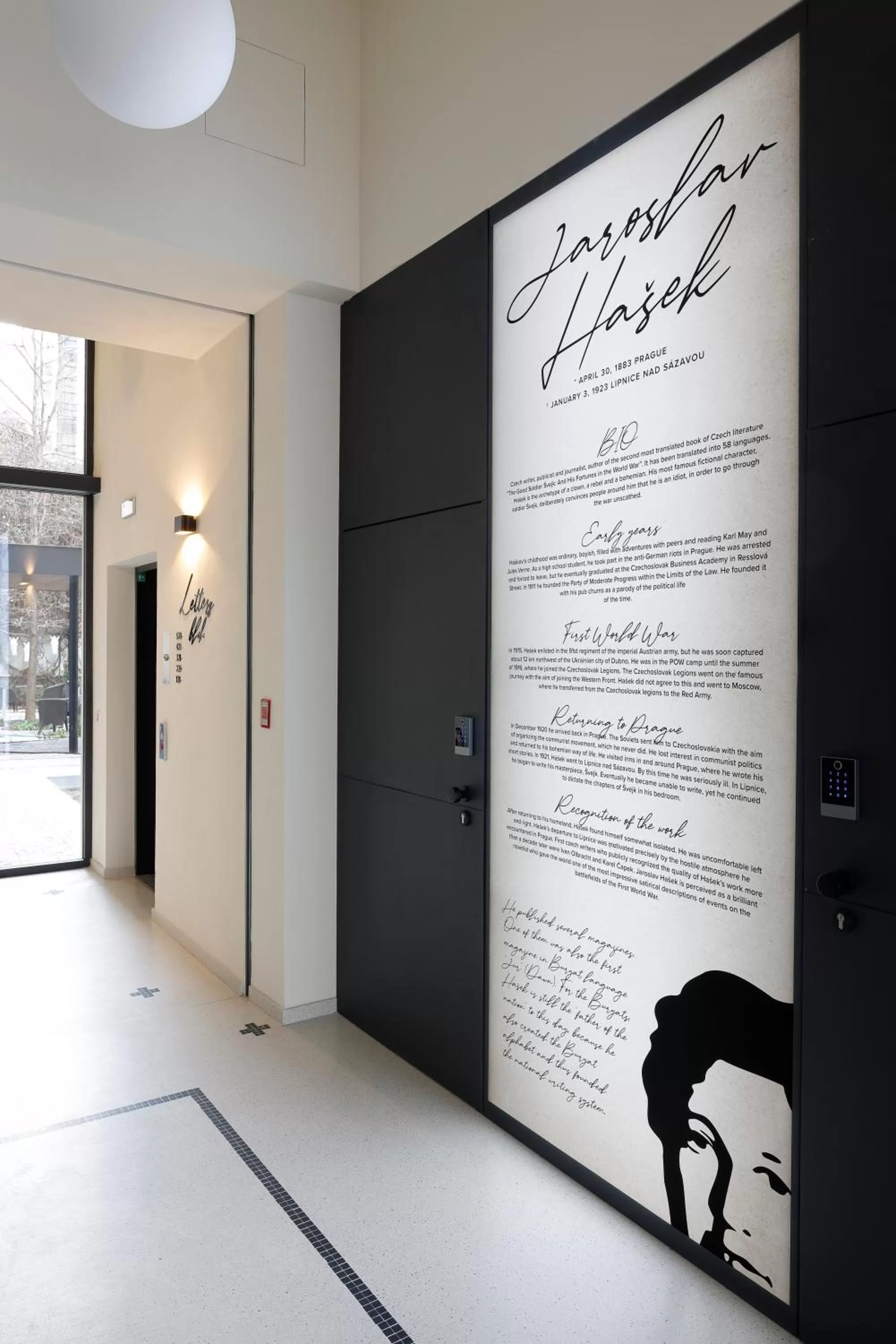 Text overlay in Hotel Prokop Square