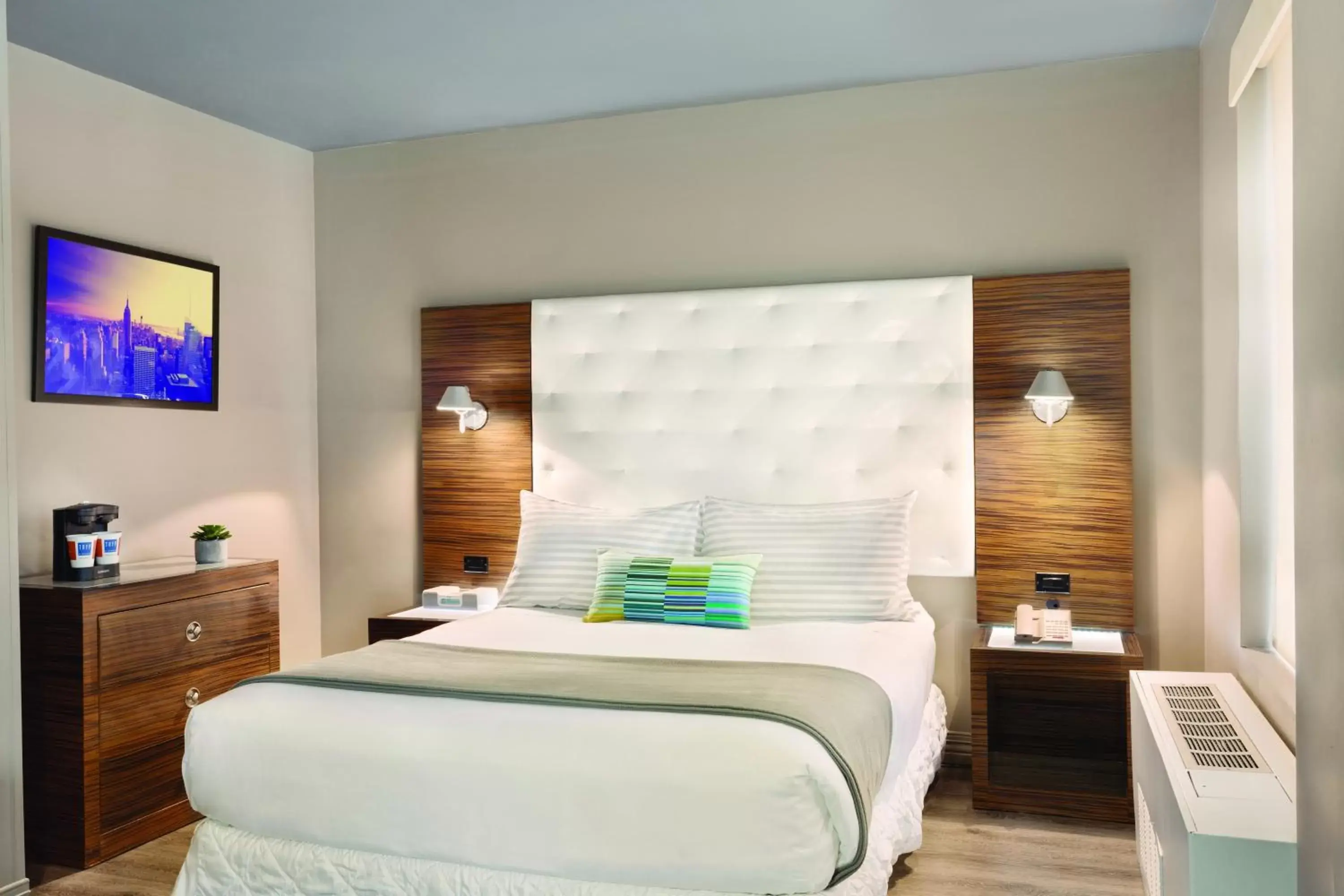 Standard Double Room in The Gallivant Times Square Standard Double Room in The Gallivant Times Square