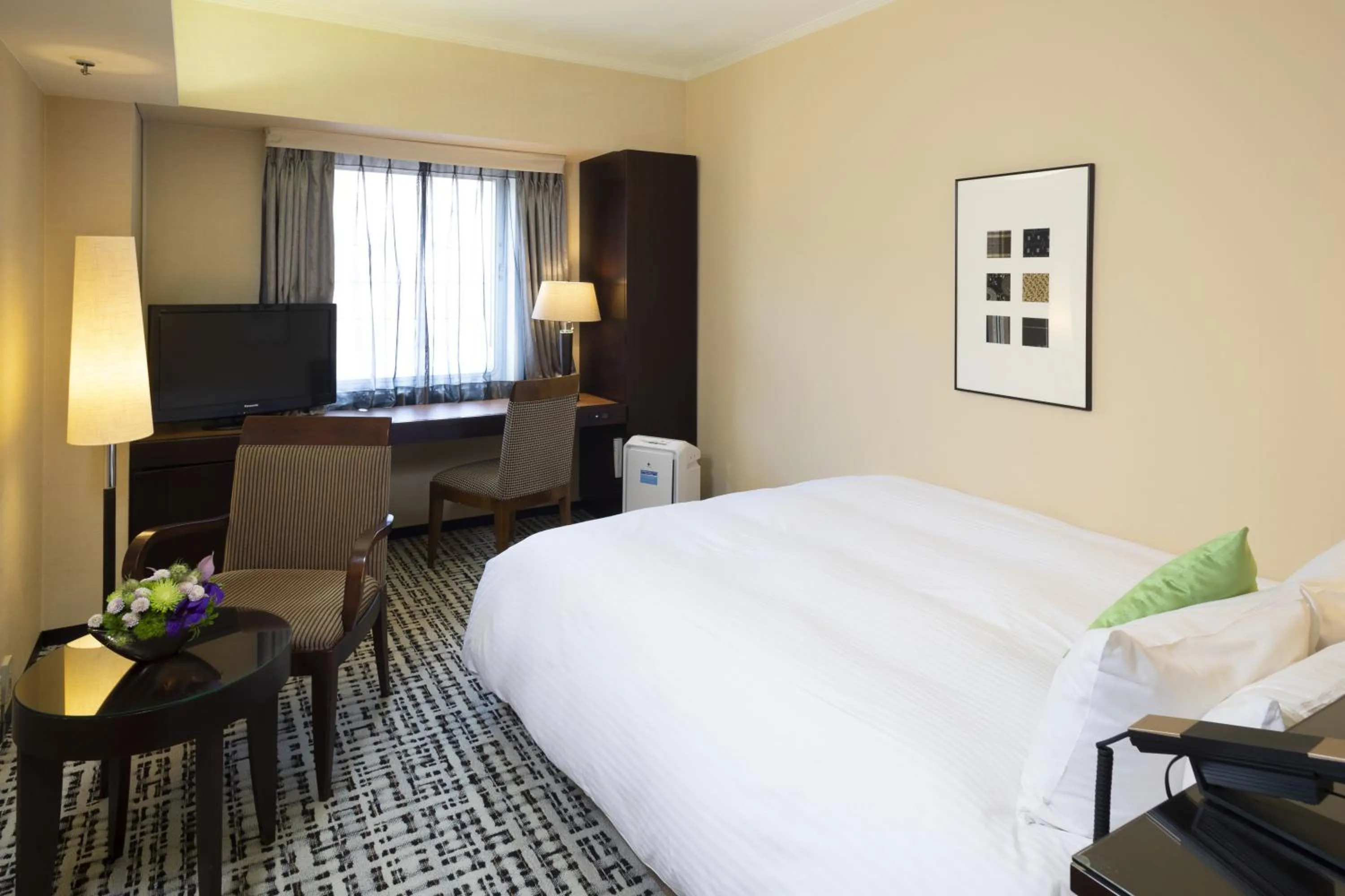 Photo of the whole room, Bed in Kanazawa New Grand Hotel Prestige