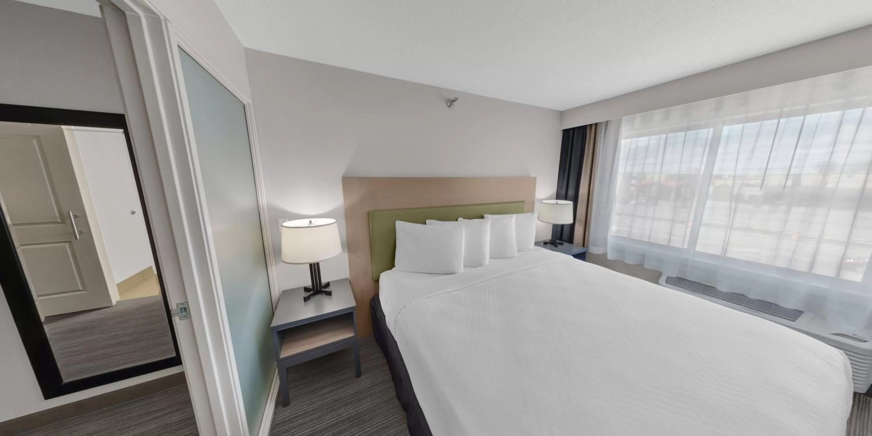 Bedroom, Bed in Country Inn & Suites by Radisson, Fargo, ND