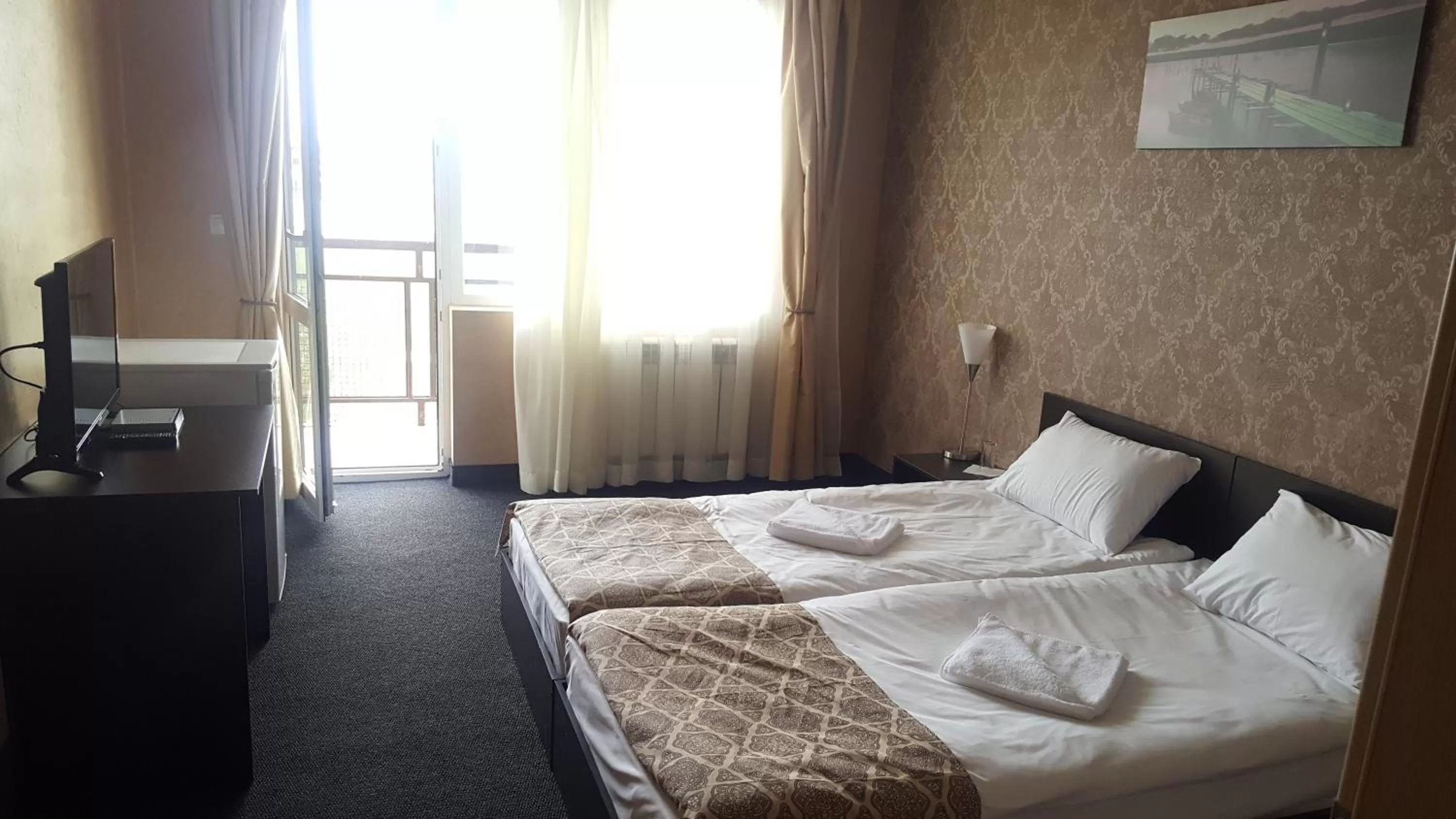 Bed in Elite Spetema Hotel