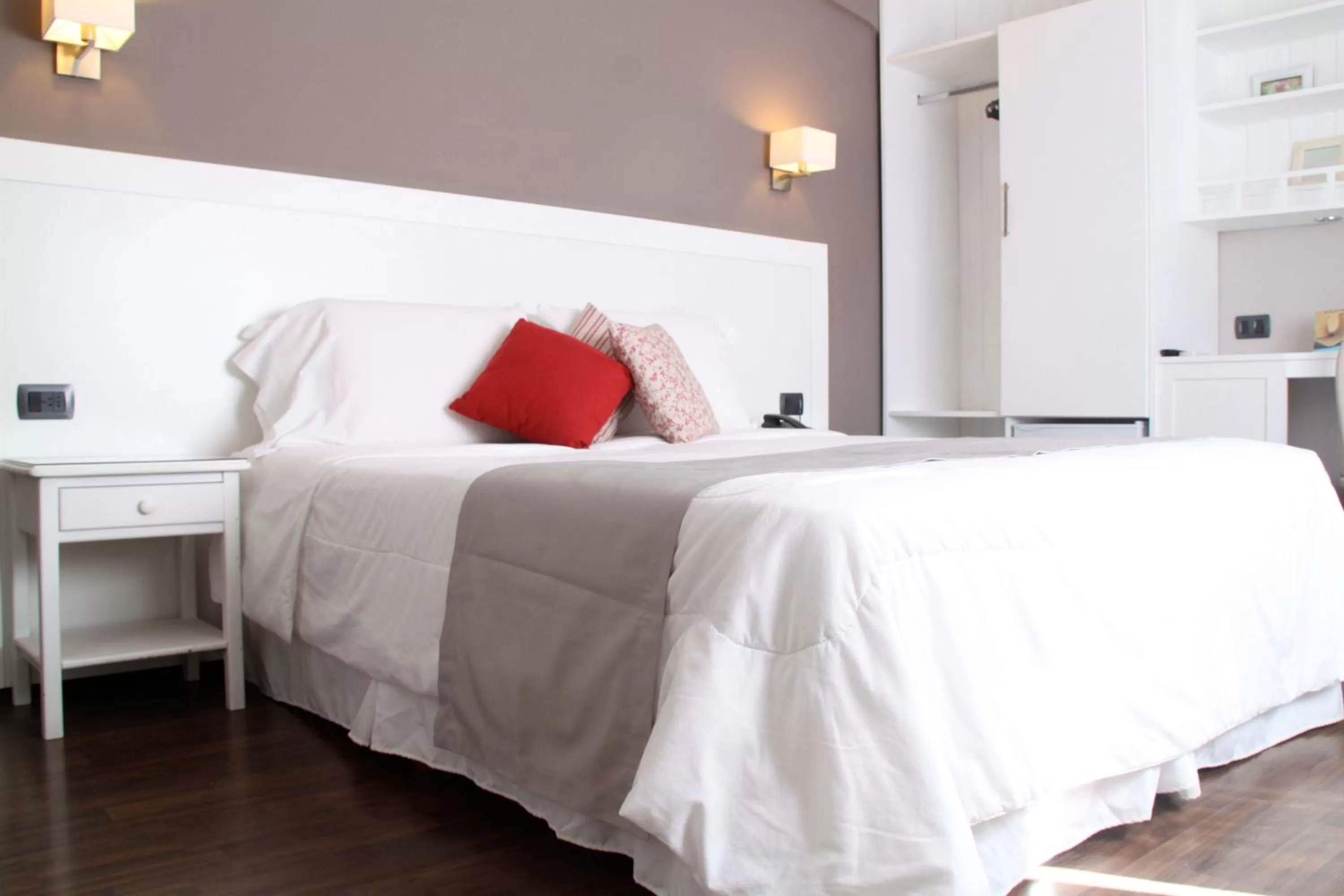 Photo of the whole room, Bed in Hotel Milano