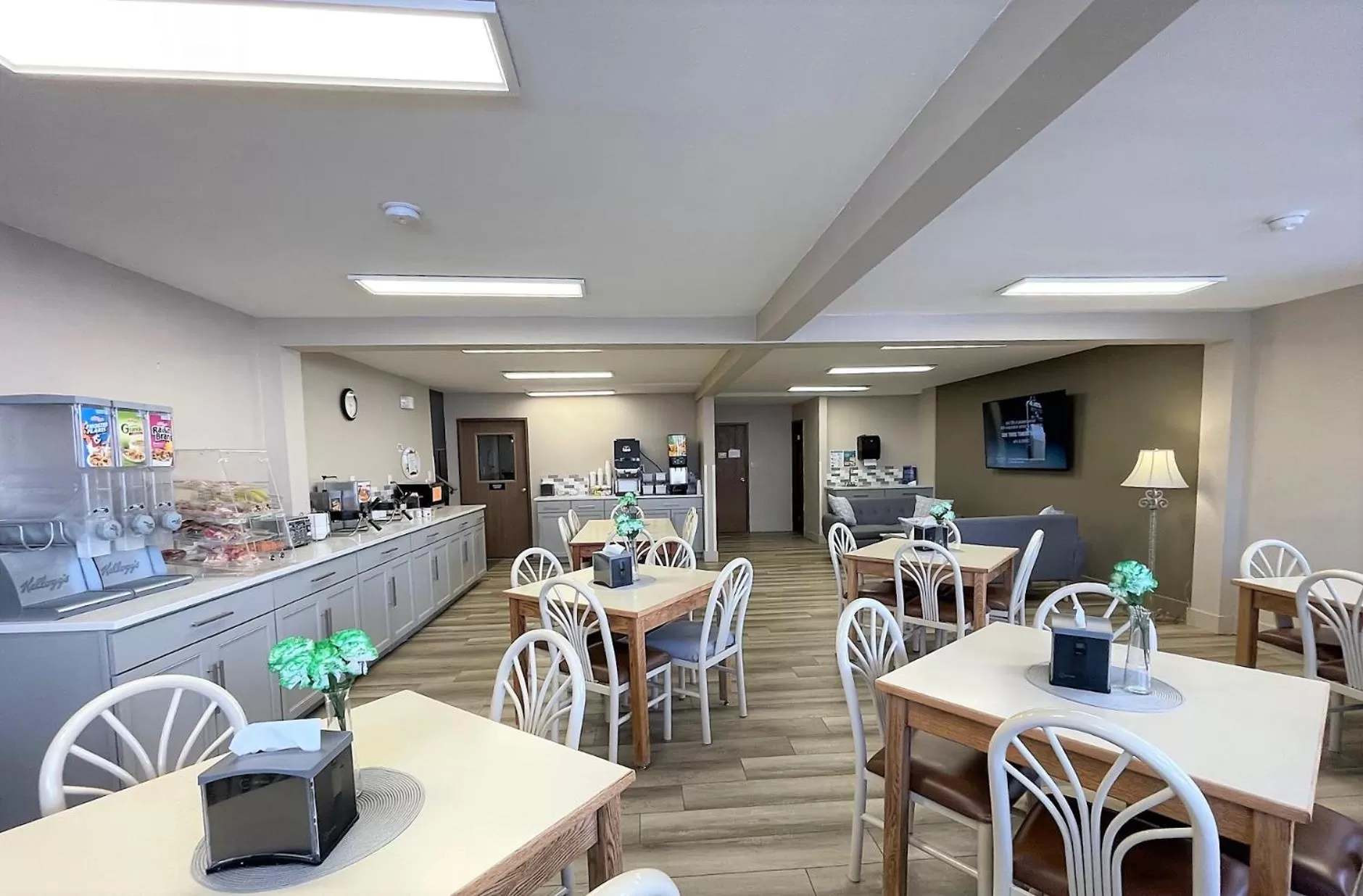 Breakfast in Super 8 by Wyndham Butte MT