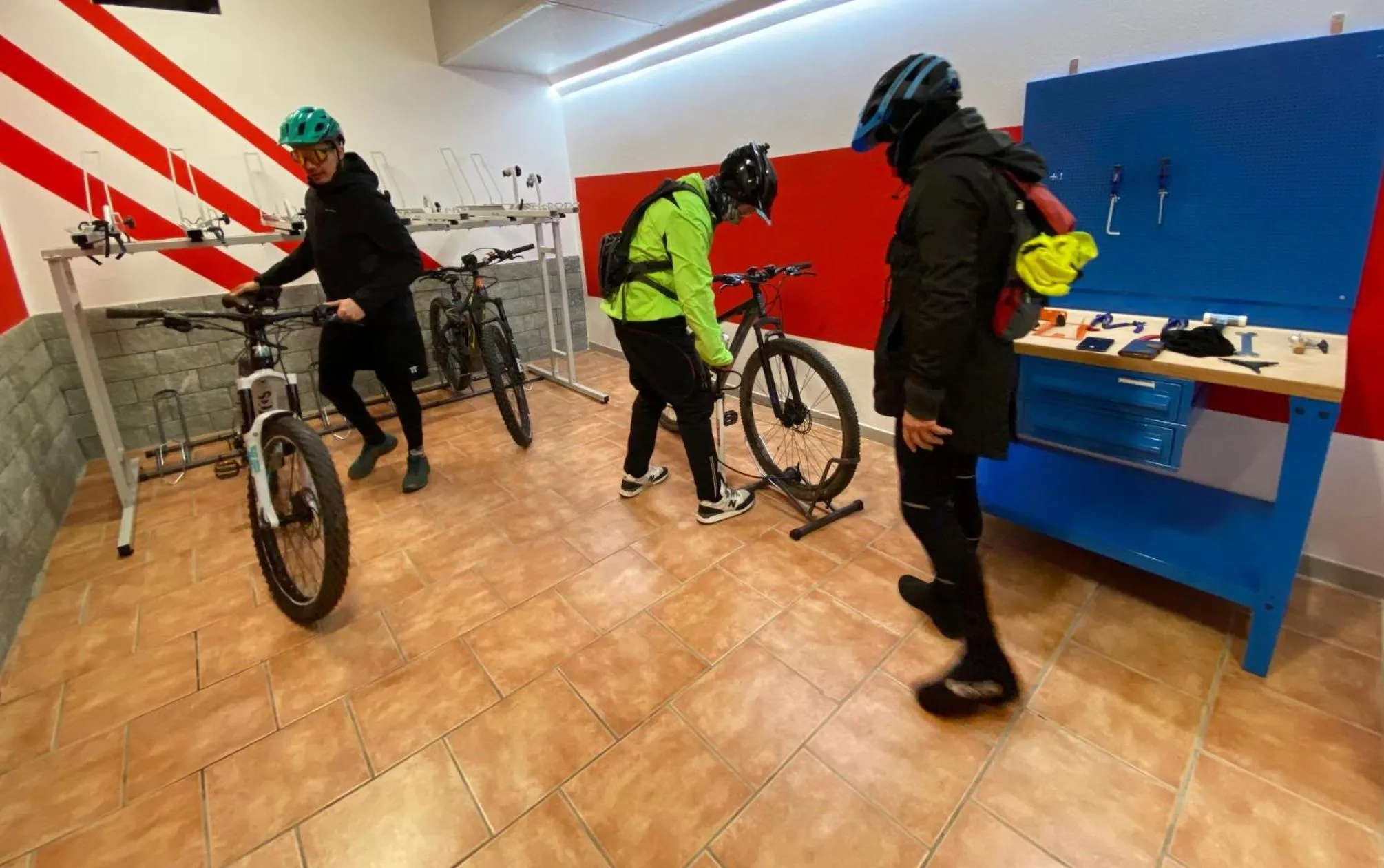 Cycling in Impero Hotel Beauty & Spa - Bike Hotel