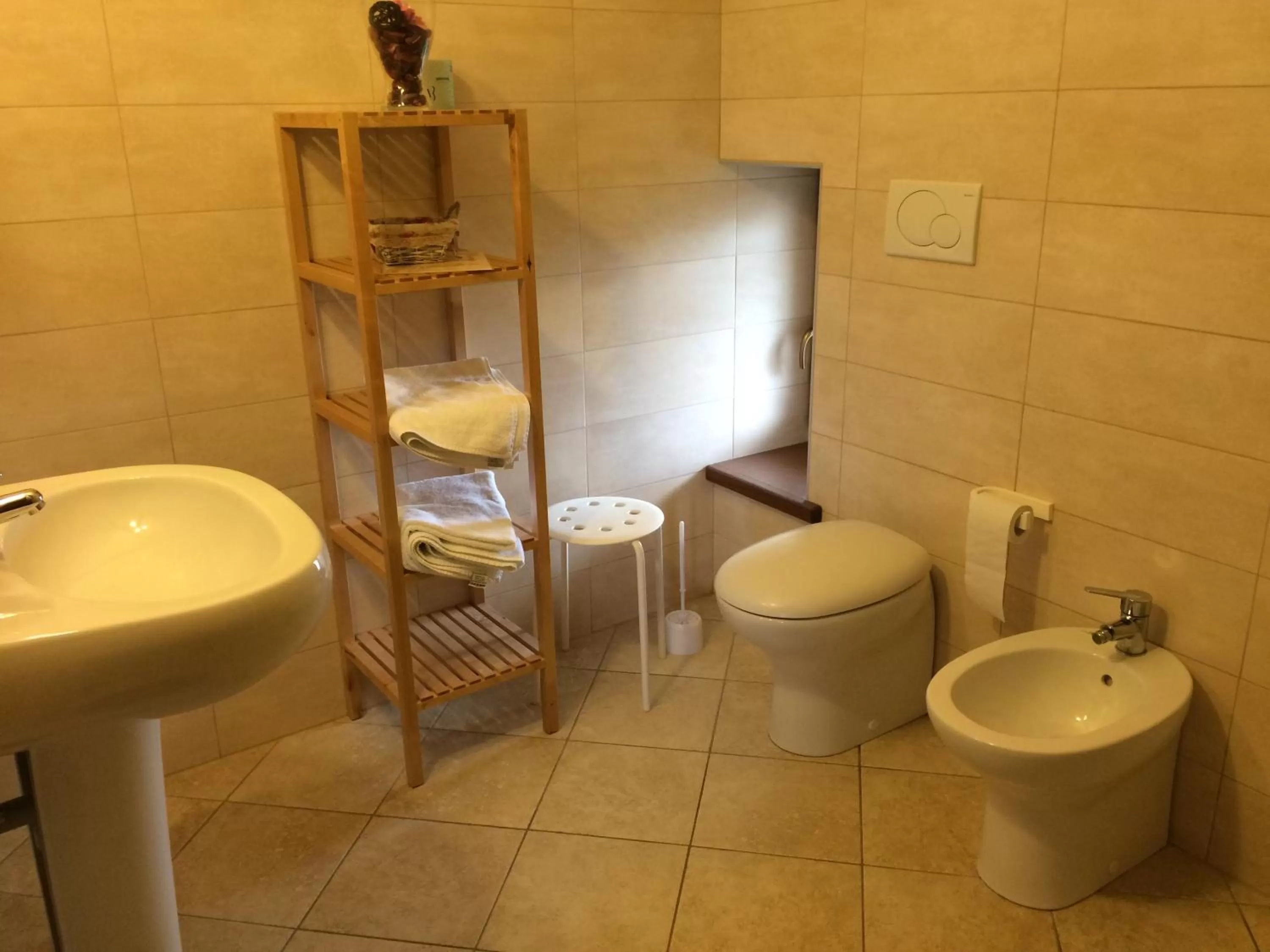 Shower, Bathroom in Casa Pellis